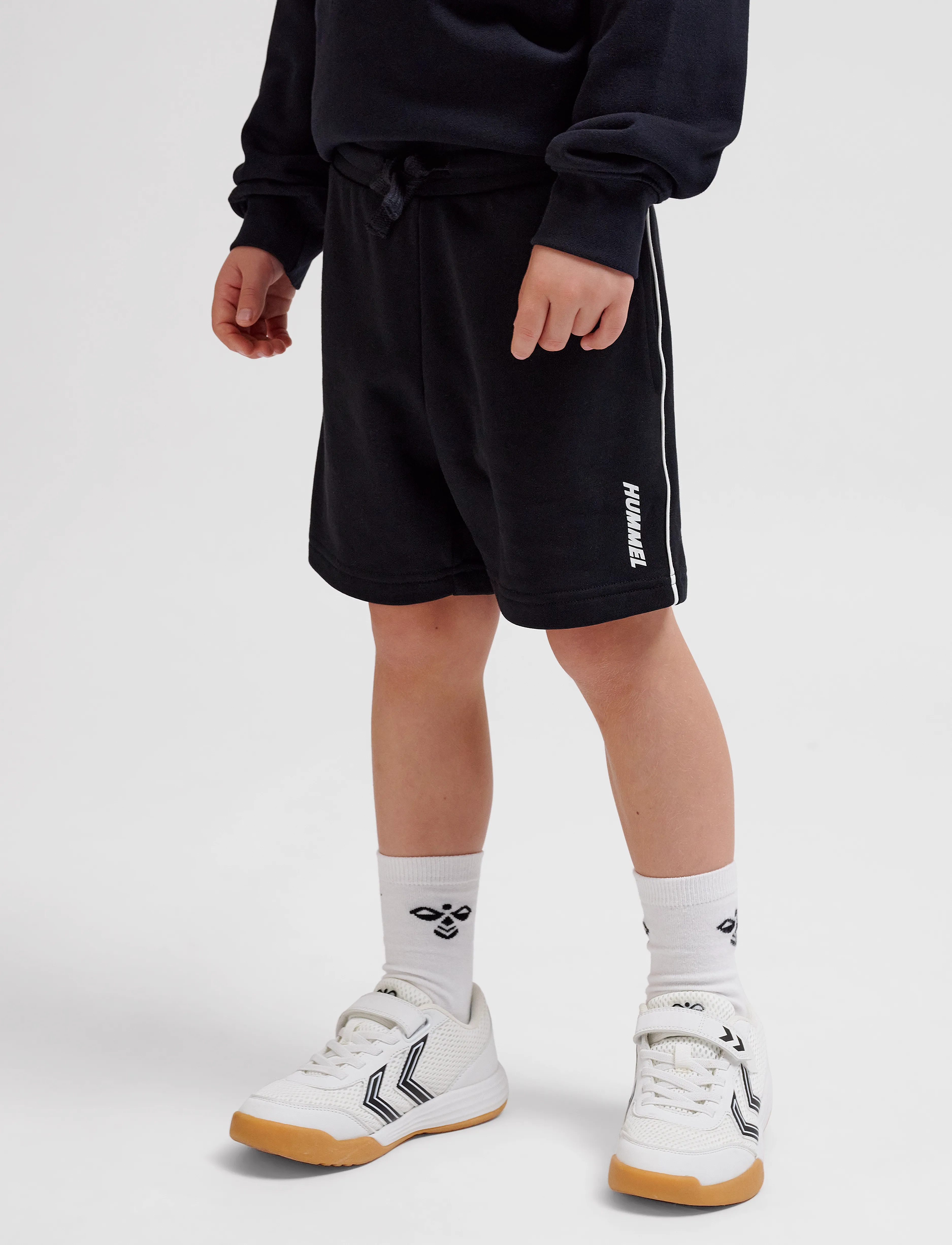 Hummel - hmlCASPER SHORTS - black - 4