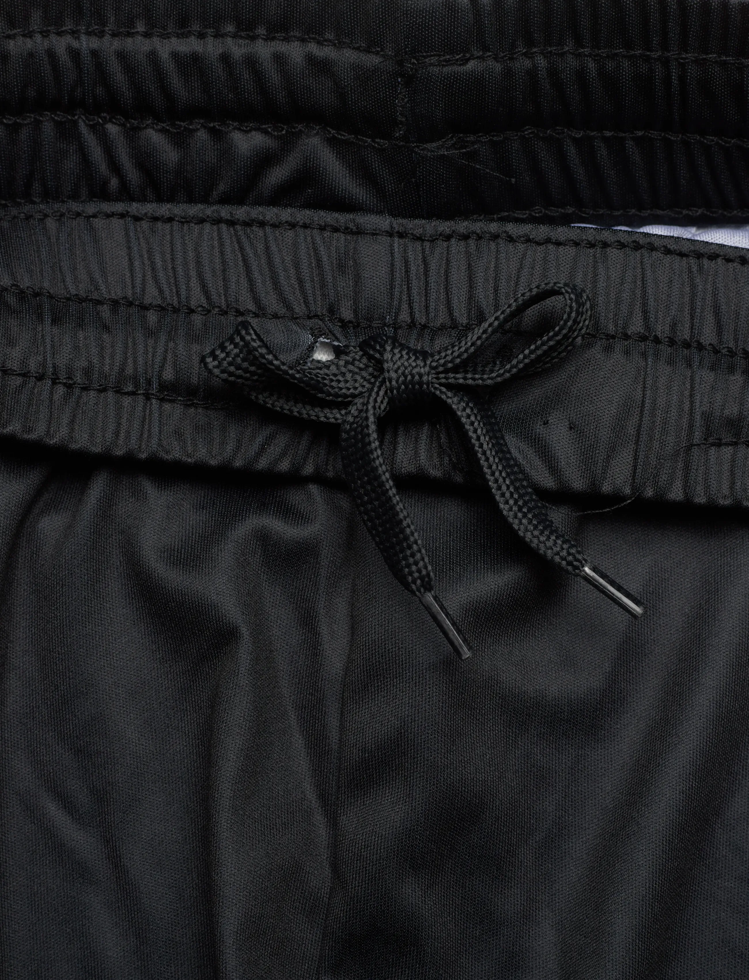 Hummel - hmlSHIMMER SHORTS - sport shorts - black - 4
