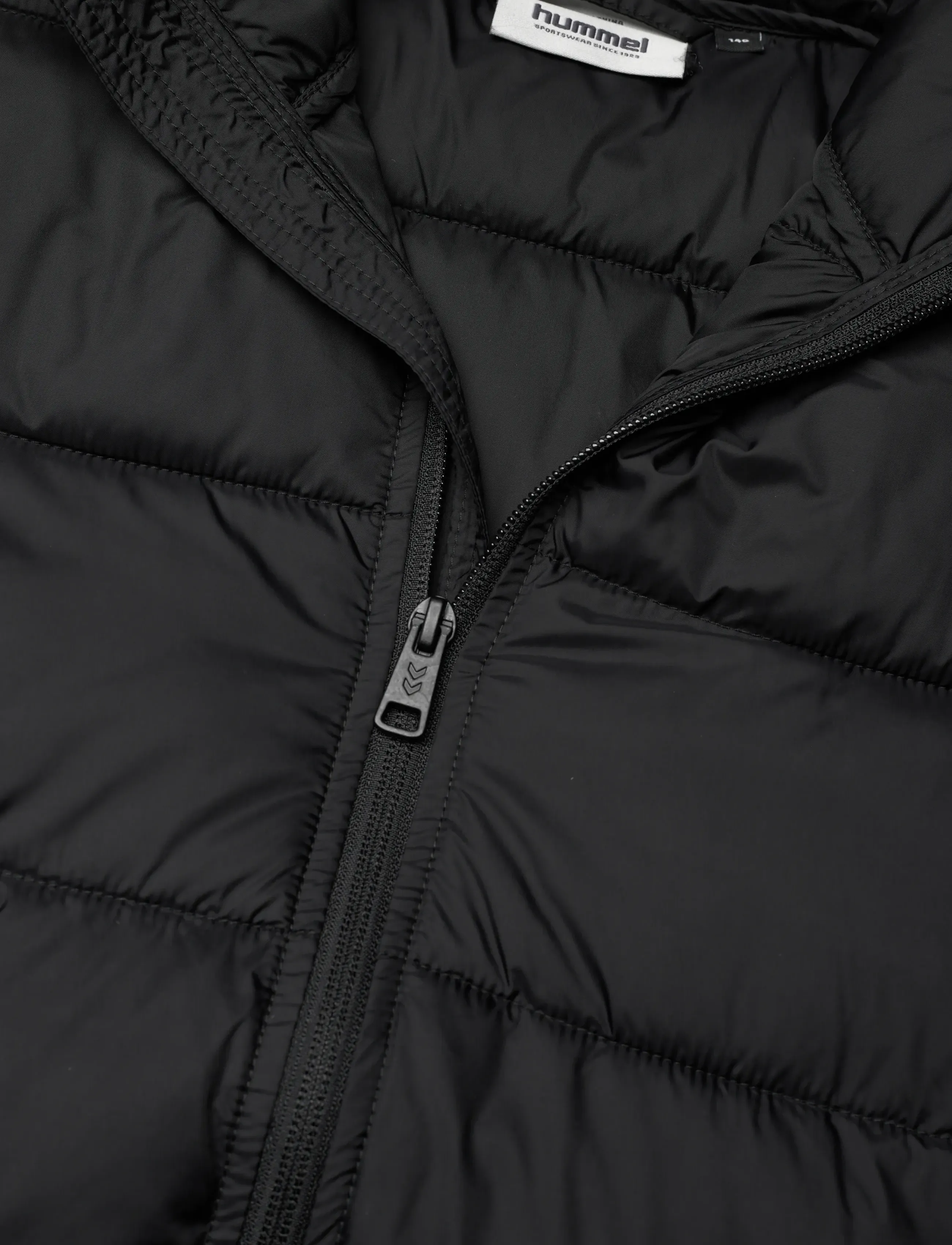 Hummel - hmlJR LIGHTWEIGHT PUFFER JACKET - isolerte jakker - black - 2