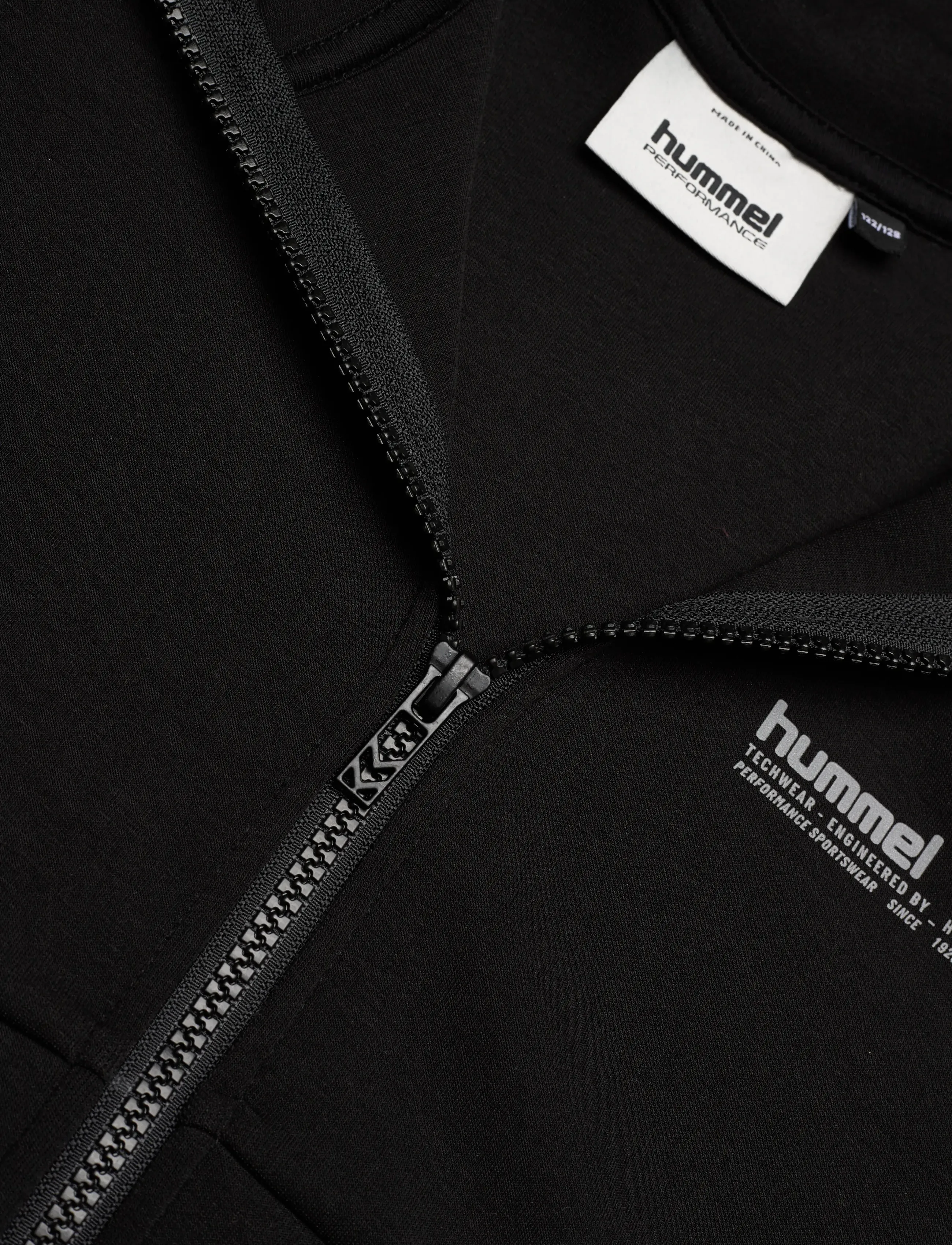 Hummel - hmlJR TECH FLEECE ZIP HOODIE - bluzy z kapturem - black - 2