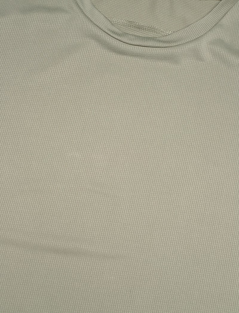 Hummel - hmlPULSE WORKOUT W T-SHIRT S/S - t-shirts - seagrass - 2