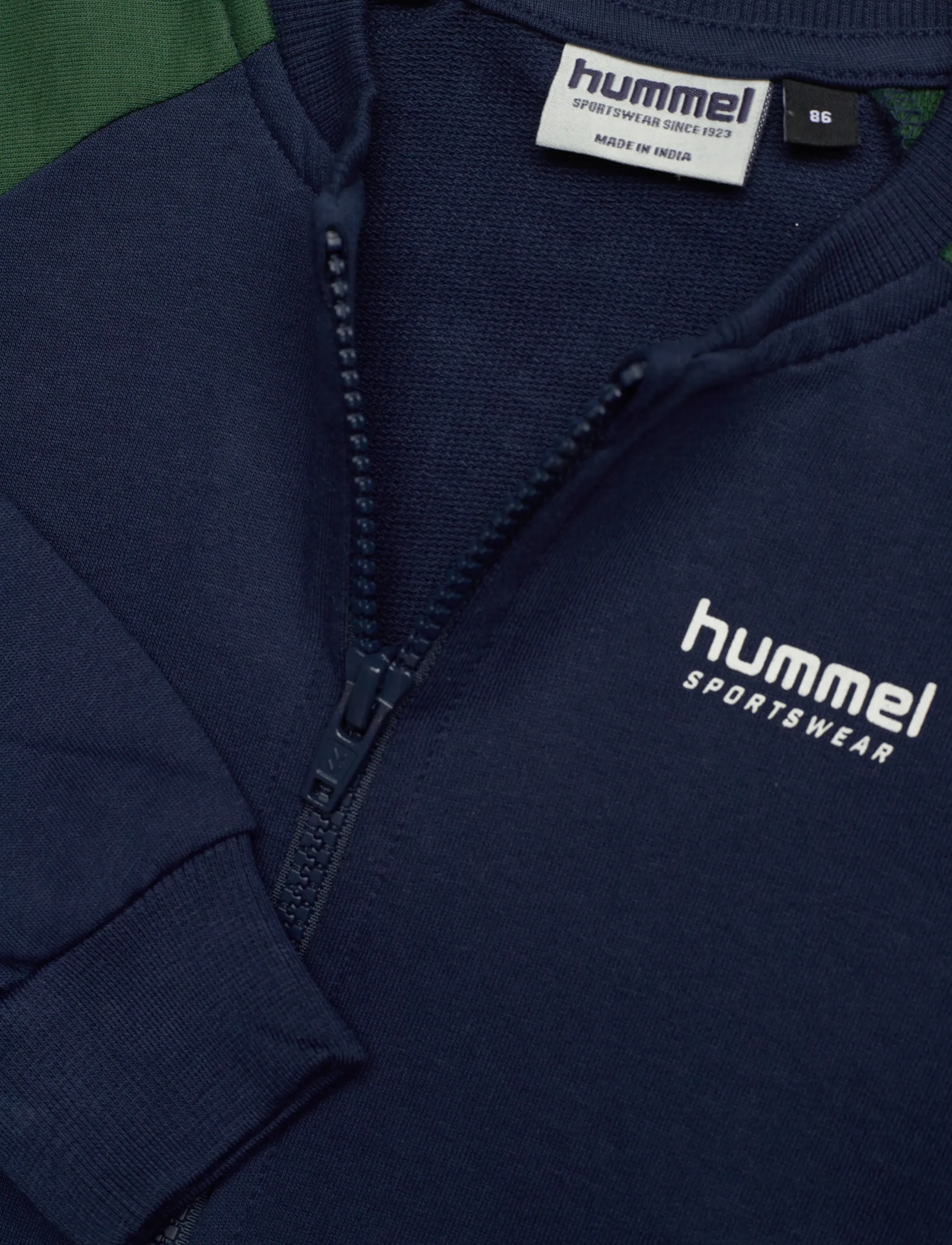 Hummel - hmlMINI LOOSE BLOCK ZIP JACKET - sweatshirts - dress blues - 2