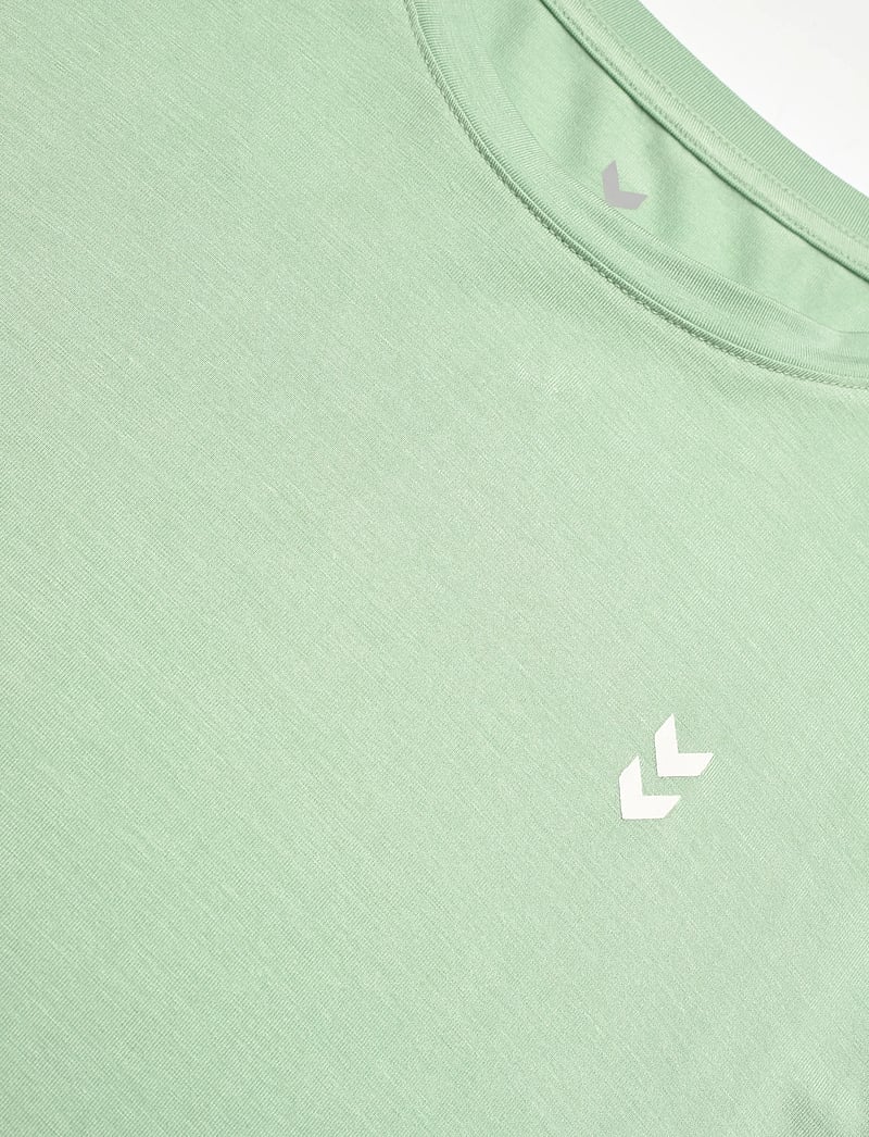 Hummel - hmlYOGA SOFT LOOSE W T-SHIRT LS - langærmede t-shirts - frosty green - 2