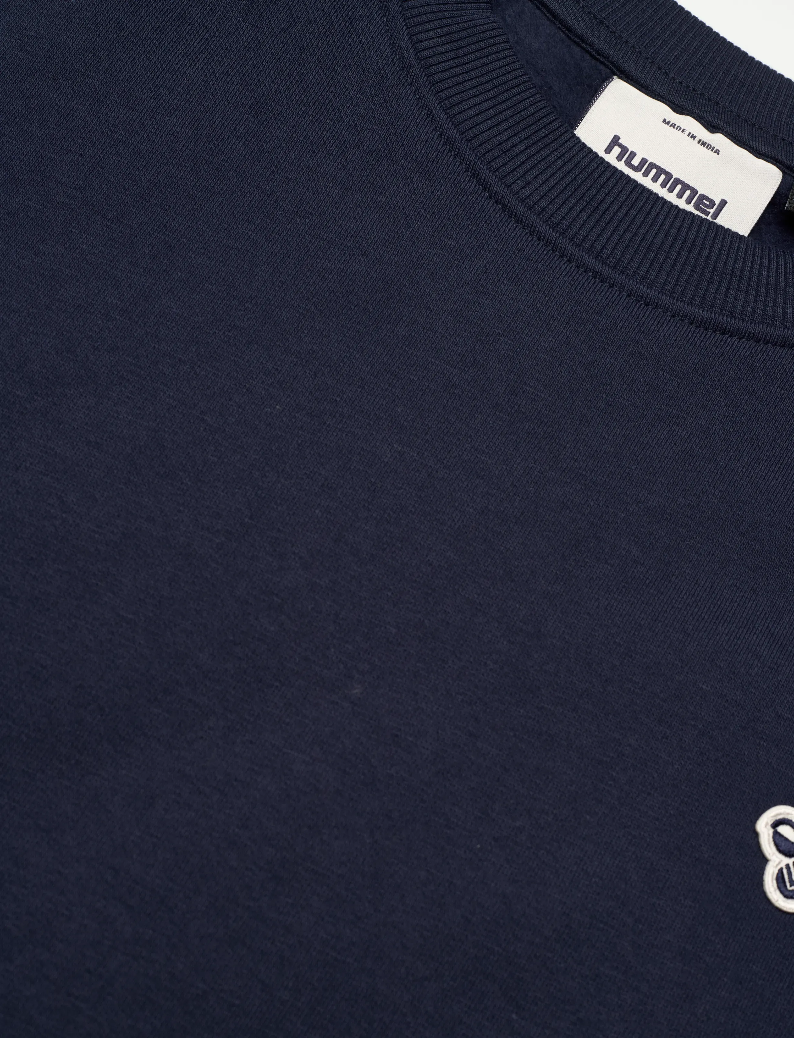 Hummel - hmlLOOSE CREWNECK BEE - oberteile - dress blues - 2