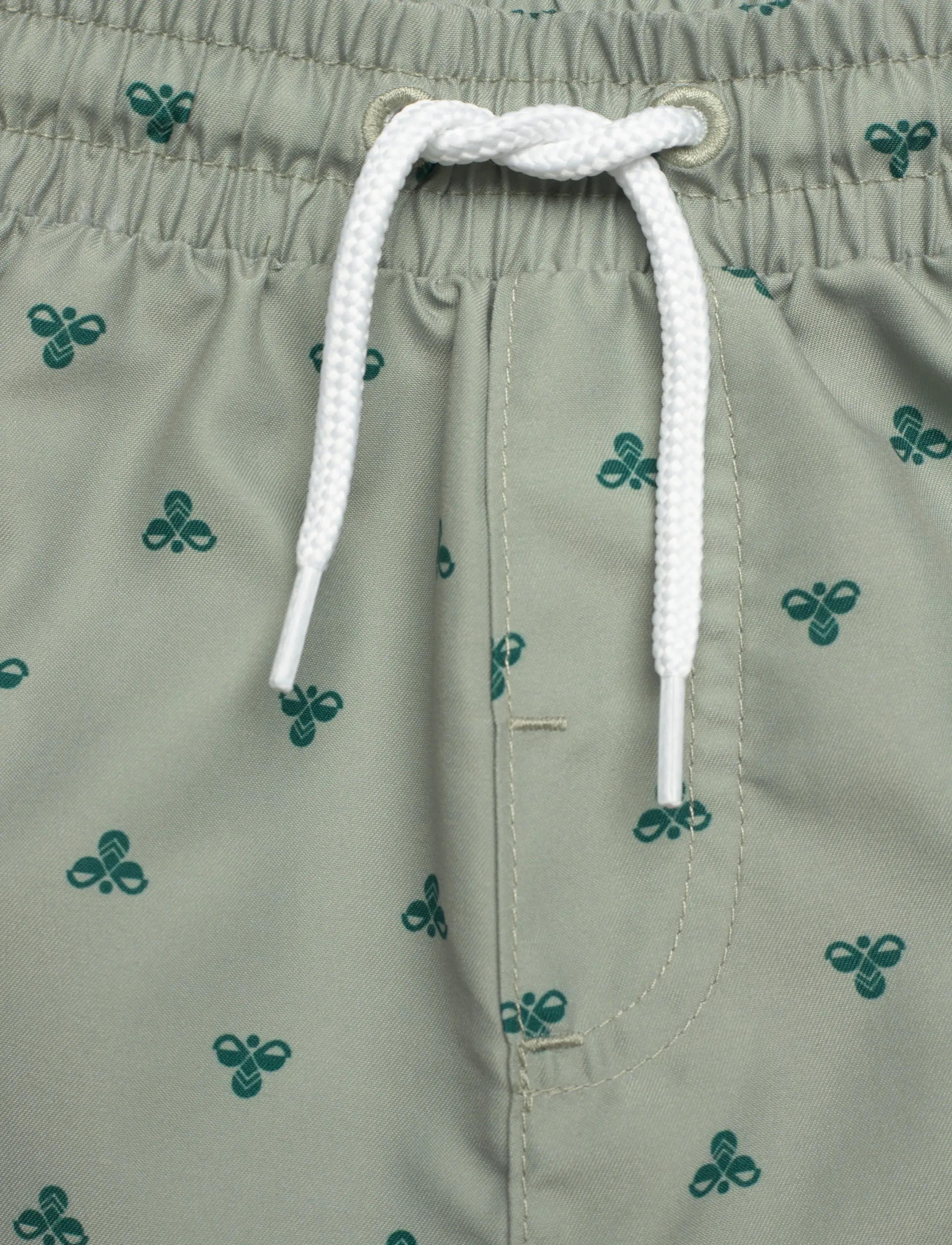 Hummel - hmlJR REG BEE AOP BOARD SHORTS - shadow - 2