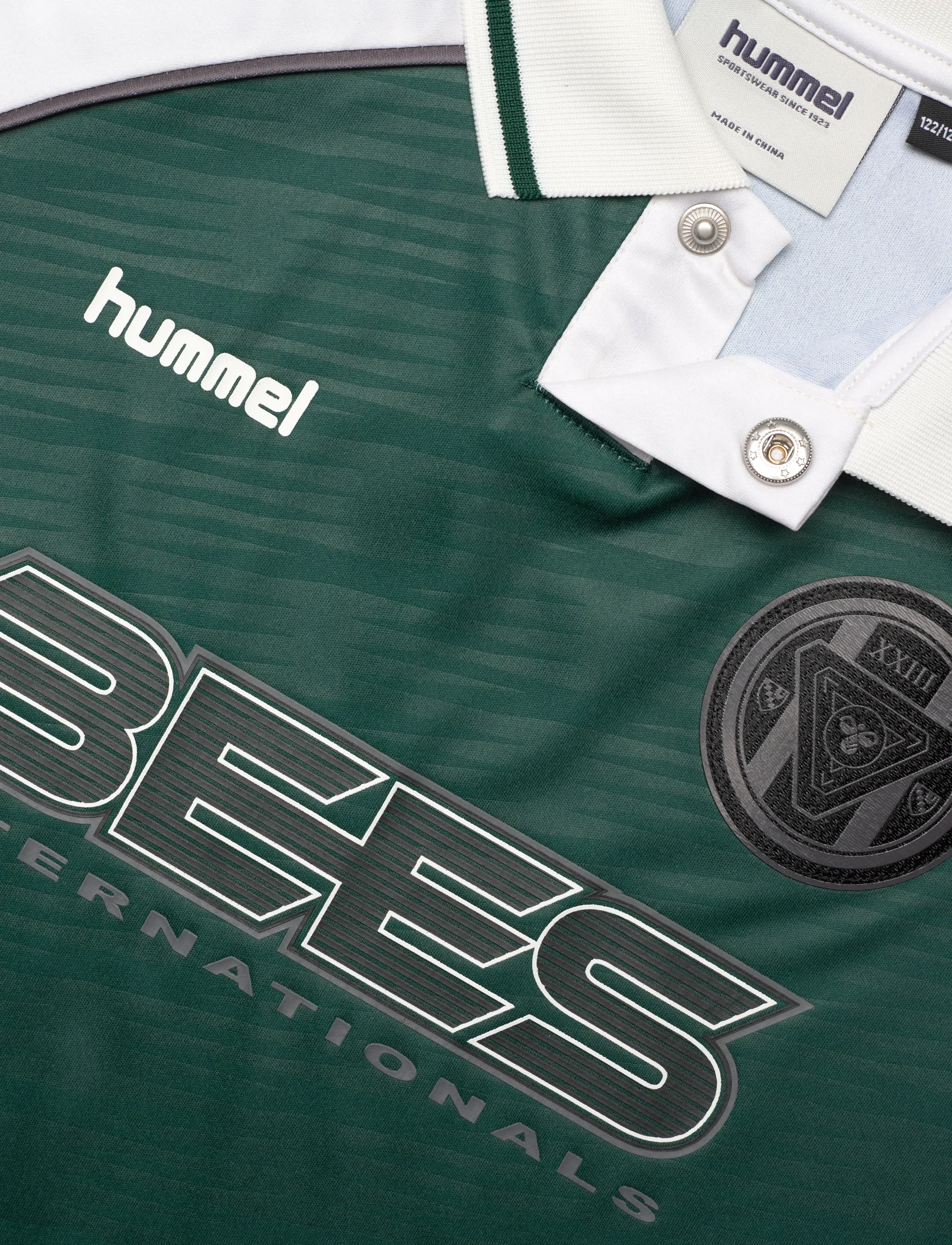 Hummel - hmlJR LOOSE TIGER SOCCER JERSEY S/S - sports tops - june bug - 2