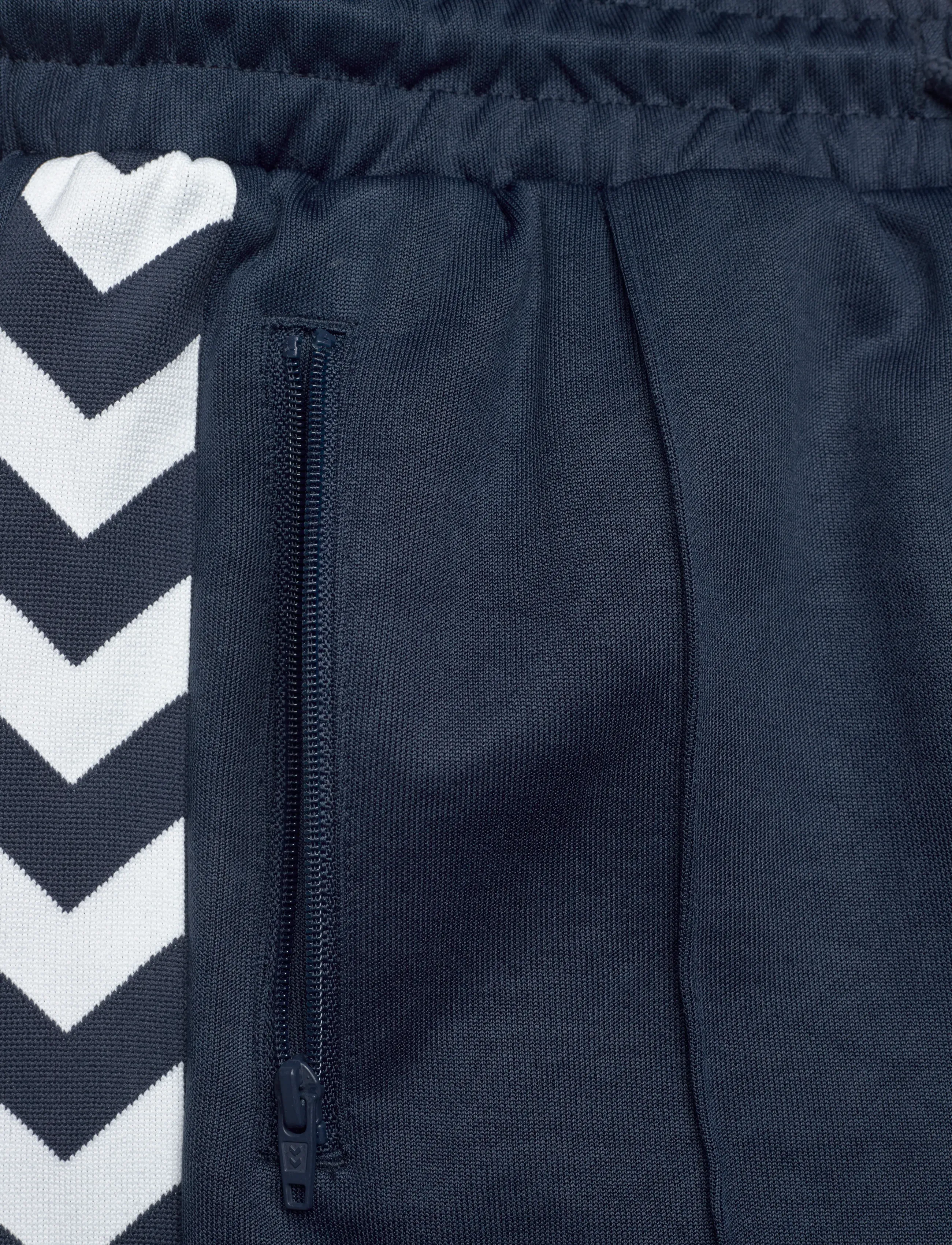 Hummel - hmlJR ARCHIVE REGULAR POLY SHORTS - sport shorts - dress blues - 4