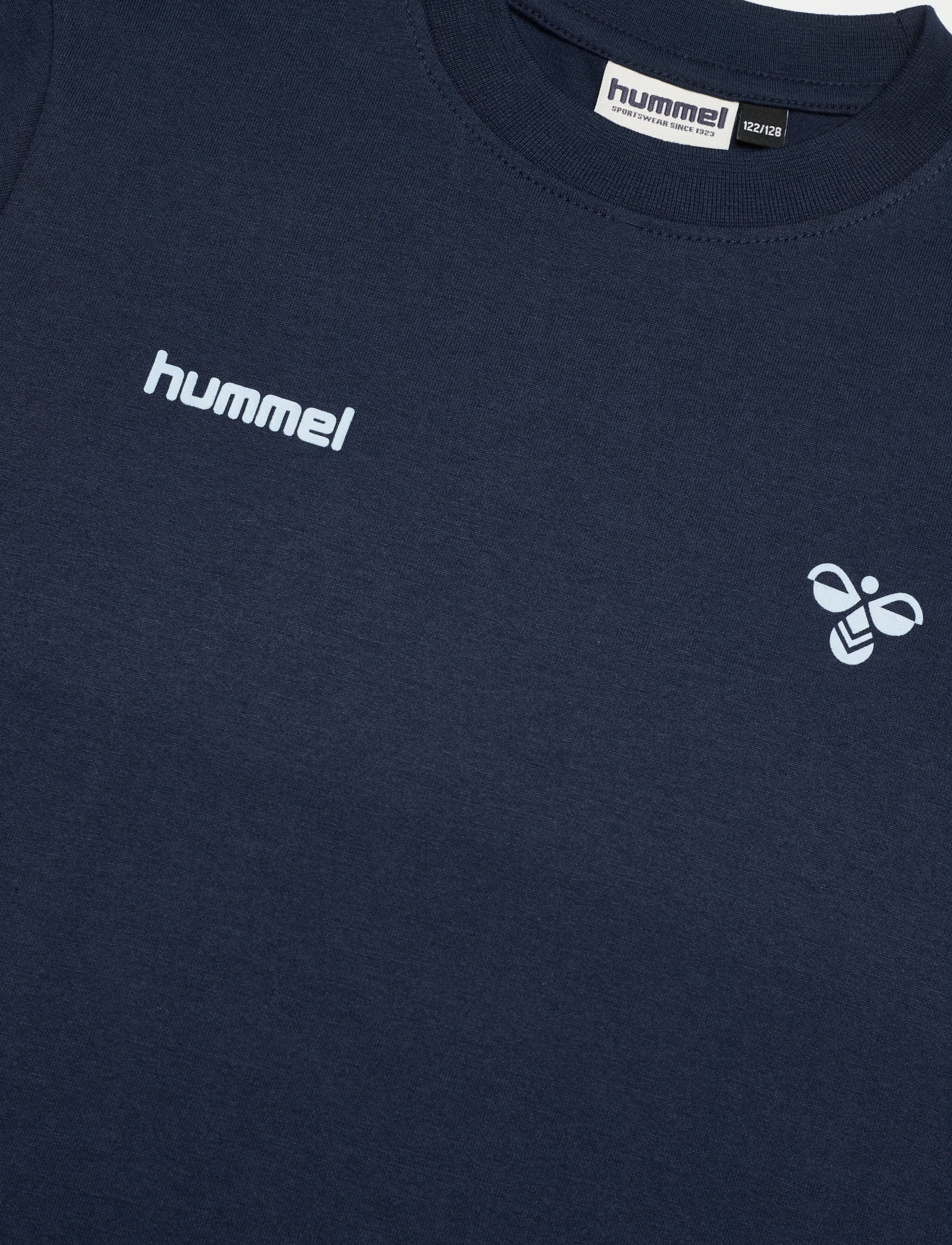 Hummel - hmlJR GRAPHIC T-SHIRT S/S - Íþróttatoppar - dress blues - 2