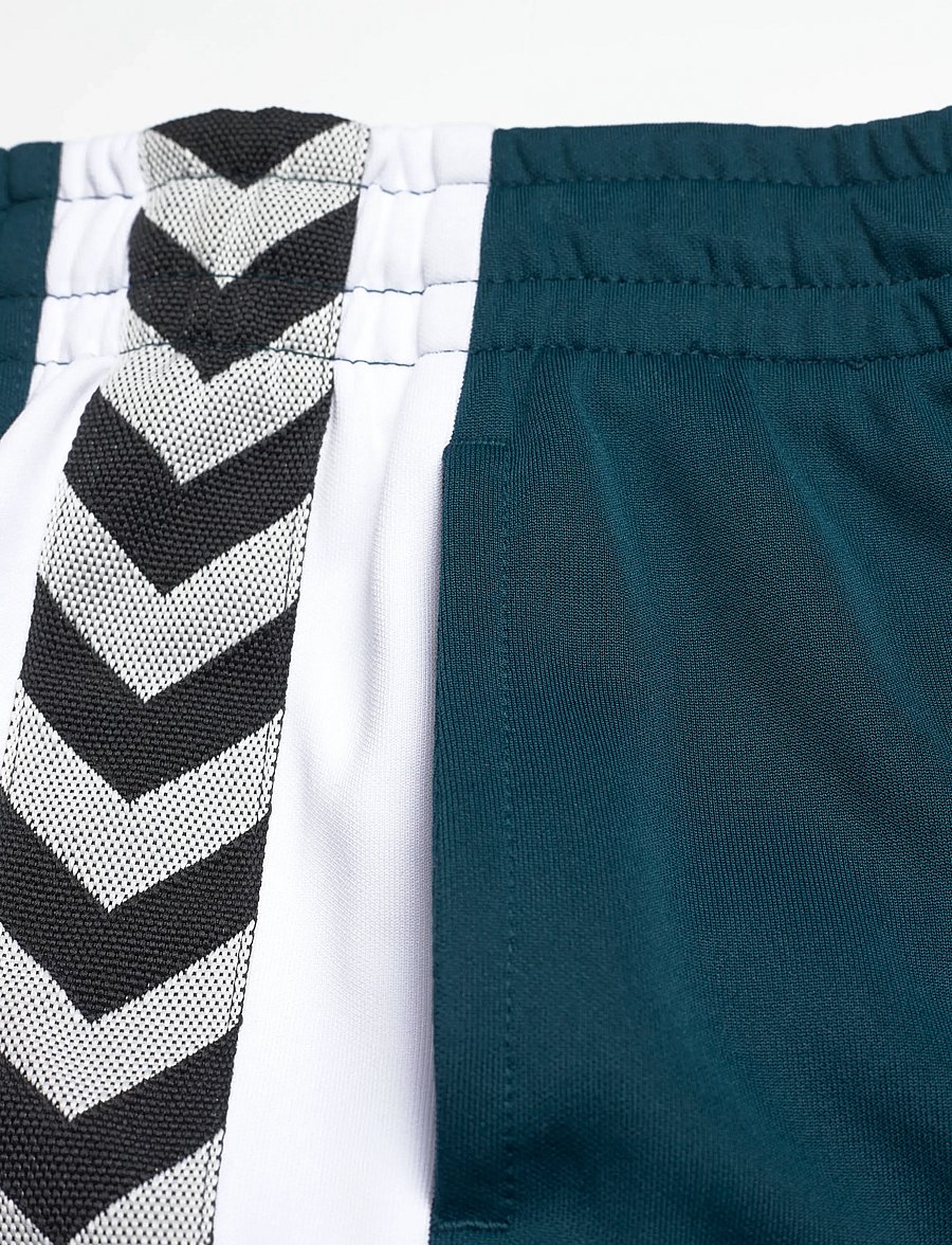 Hummel - hmlJR CHEVRON SHORTS - shorts en molleton - reflecting pond - 4
