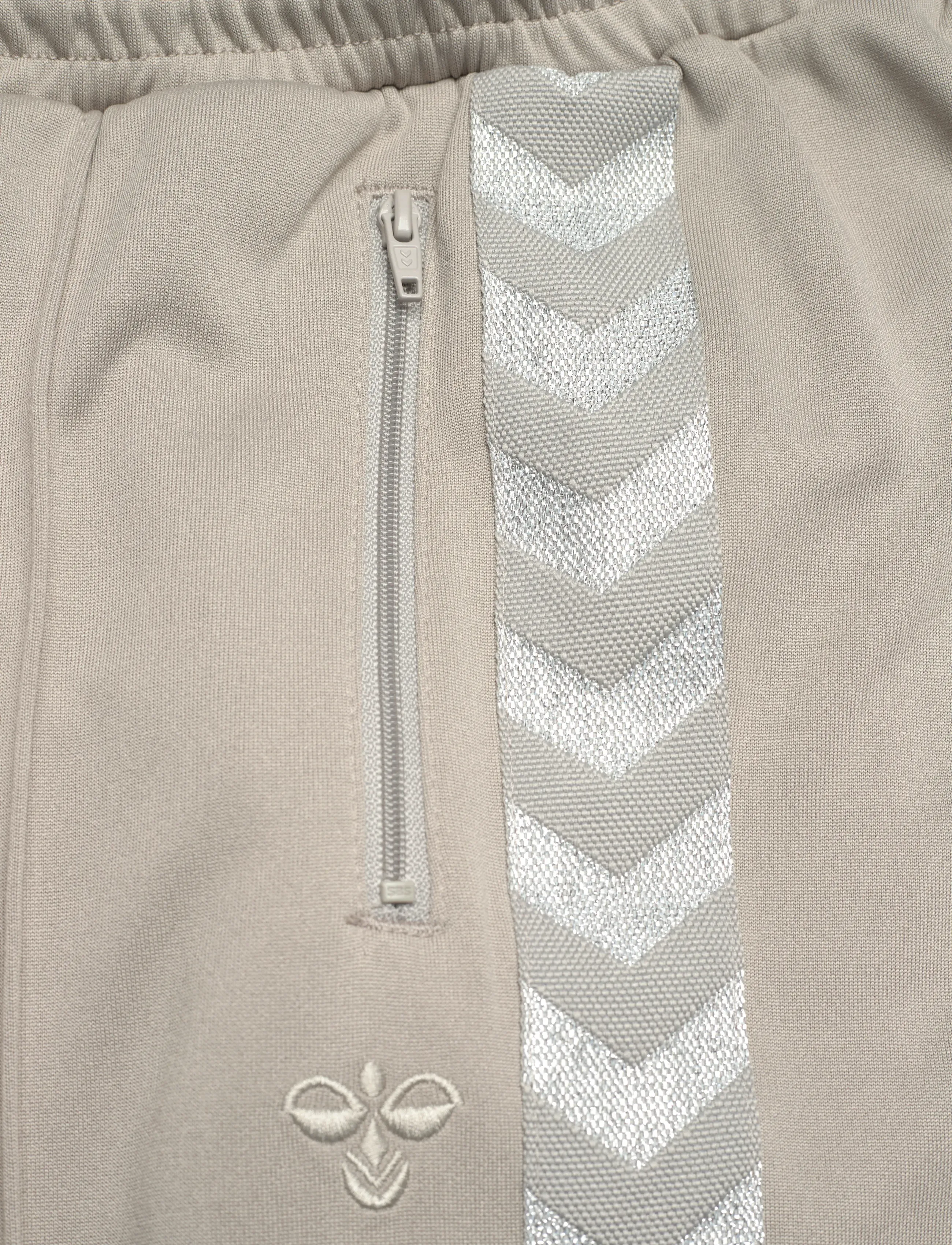 Hummel - hmlJR WIDE LEG POLY TAPE PANTS - sweatpants - rock ridge - 4