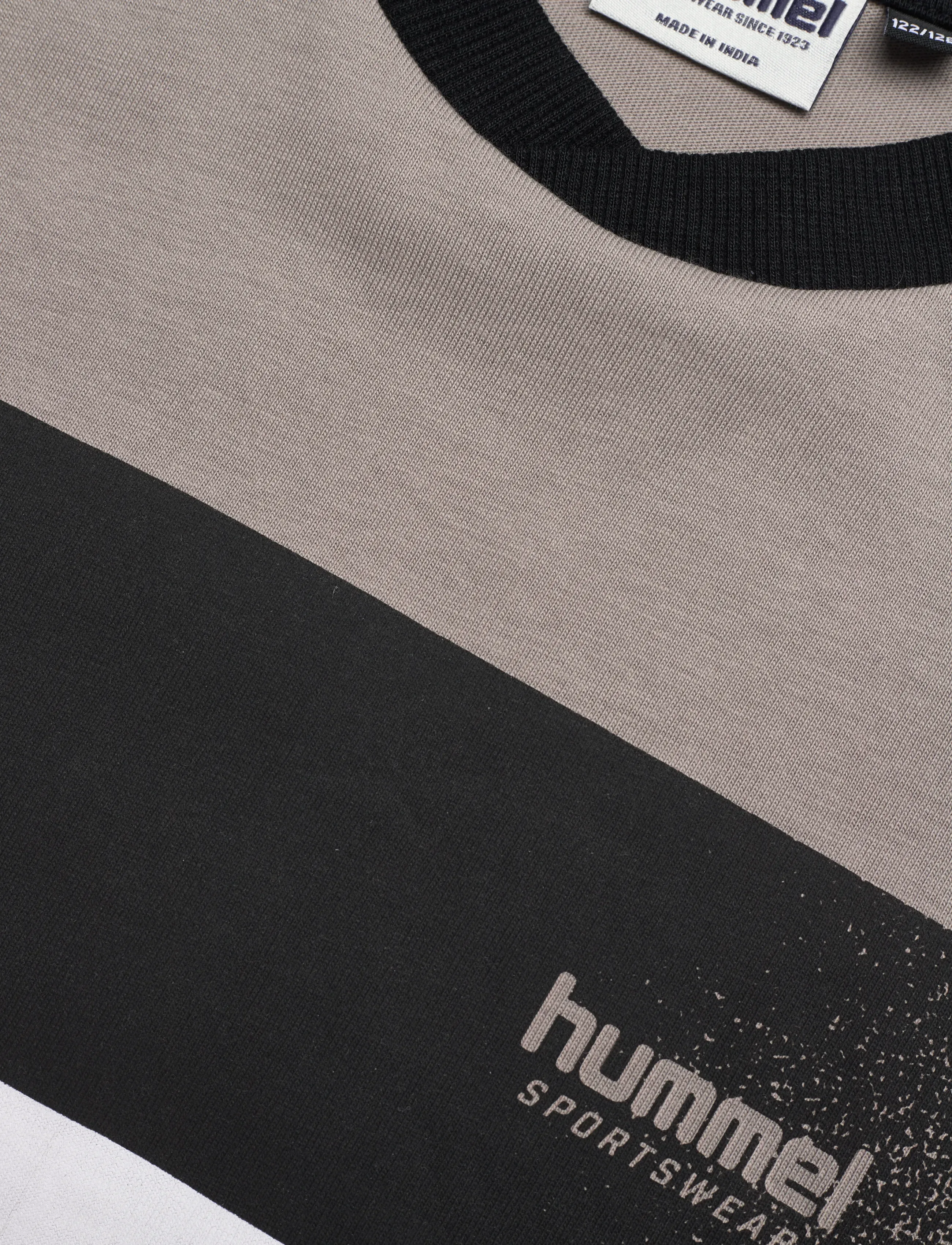 Hummel - hmlJR LOOSE CHANGE T-SHIRT SS - sportoberteile - rock ridge - 2