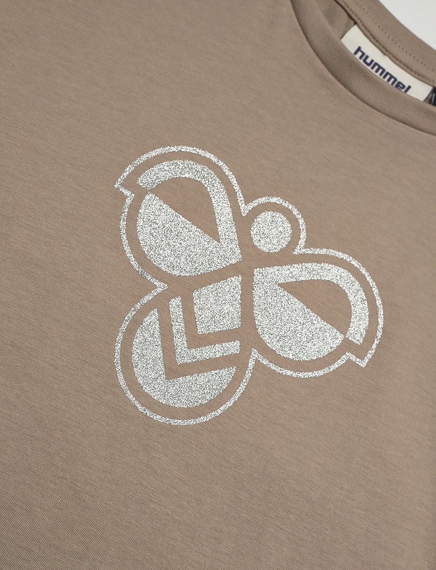 Hummel - hmlJR RUFFLE T-SHIRT SS BIG BEE - short-sleeved t-shirts - rock ridge - 2