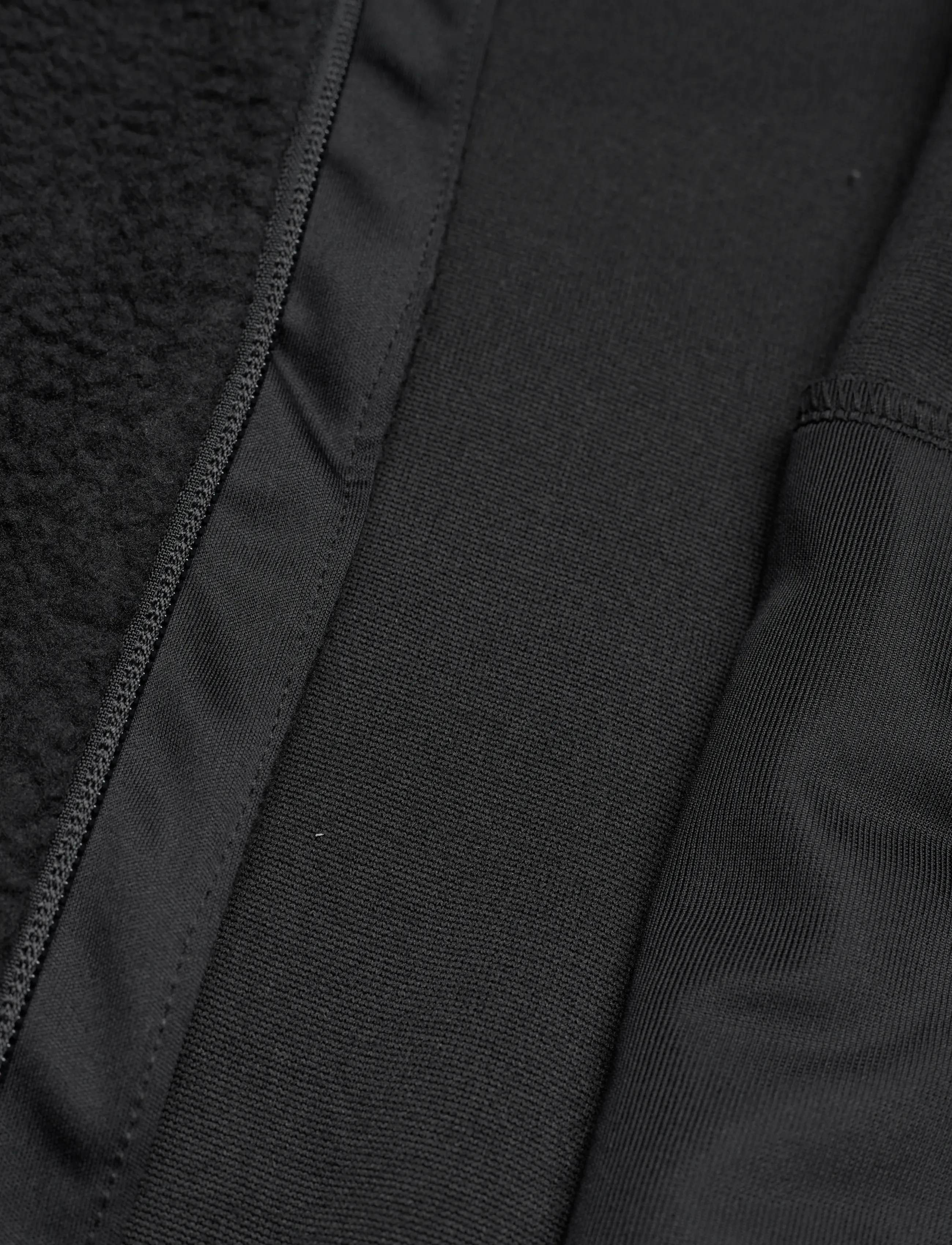 Hummel - hmlJR ATLAS FLEECE ZIP JACKET - isolierte jacken - black - 4
