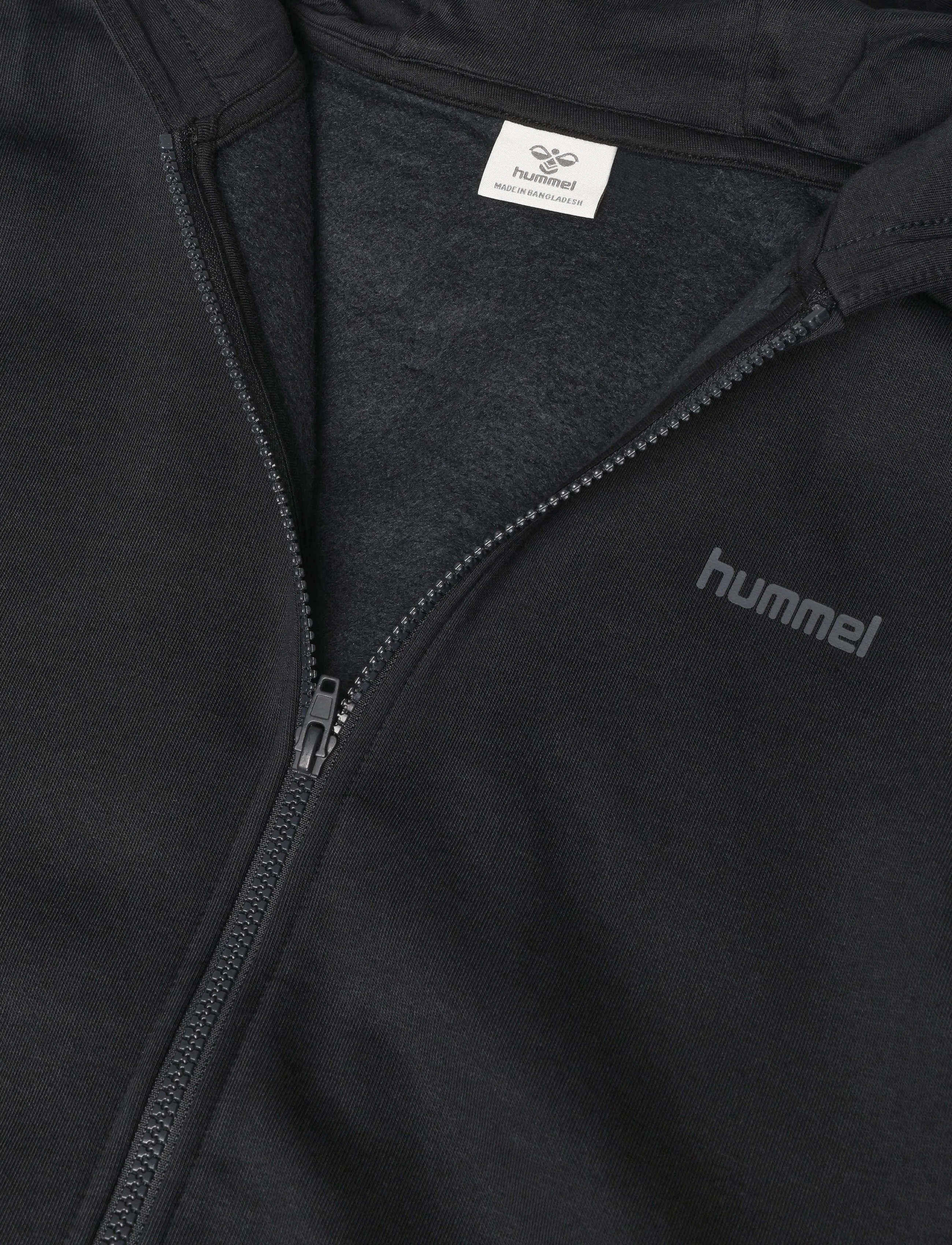 Hummel - hmlKEEPER CHEVRON ZIP HOODIE - sweatshirts - black - 2