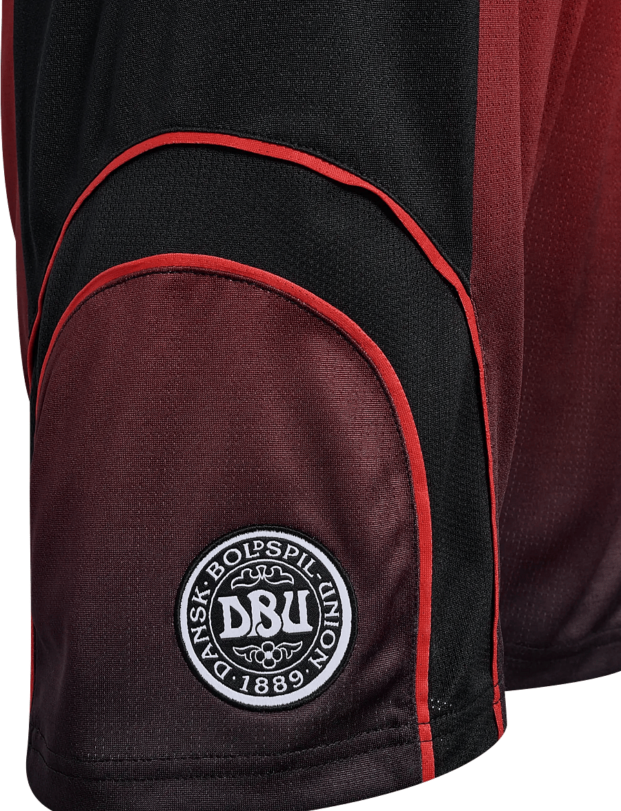 Hummel - DBU-ALIS 26 SHORTS KIDS - sport-shorts - black/red - 3