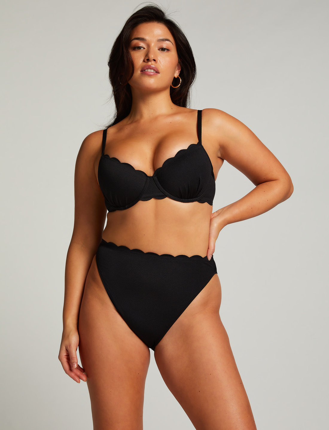 Black scallop top bikini bottoms