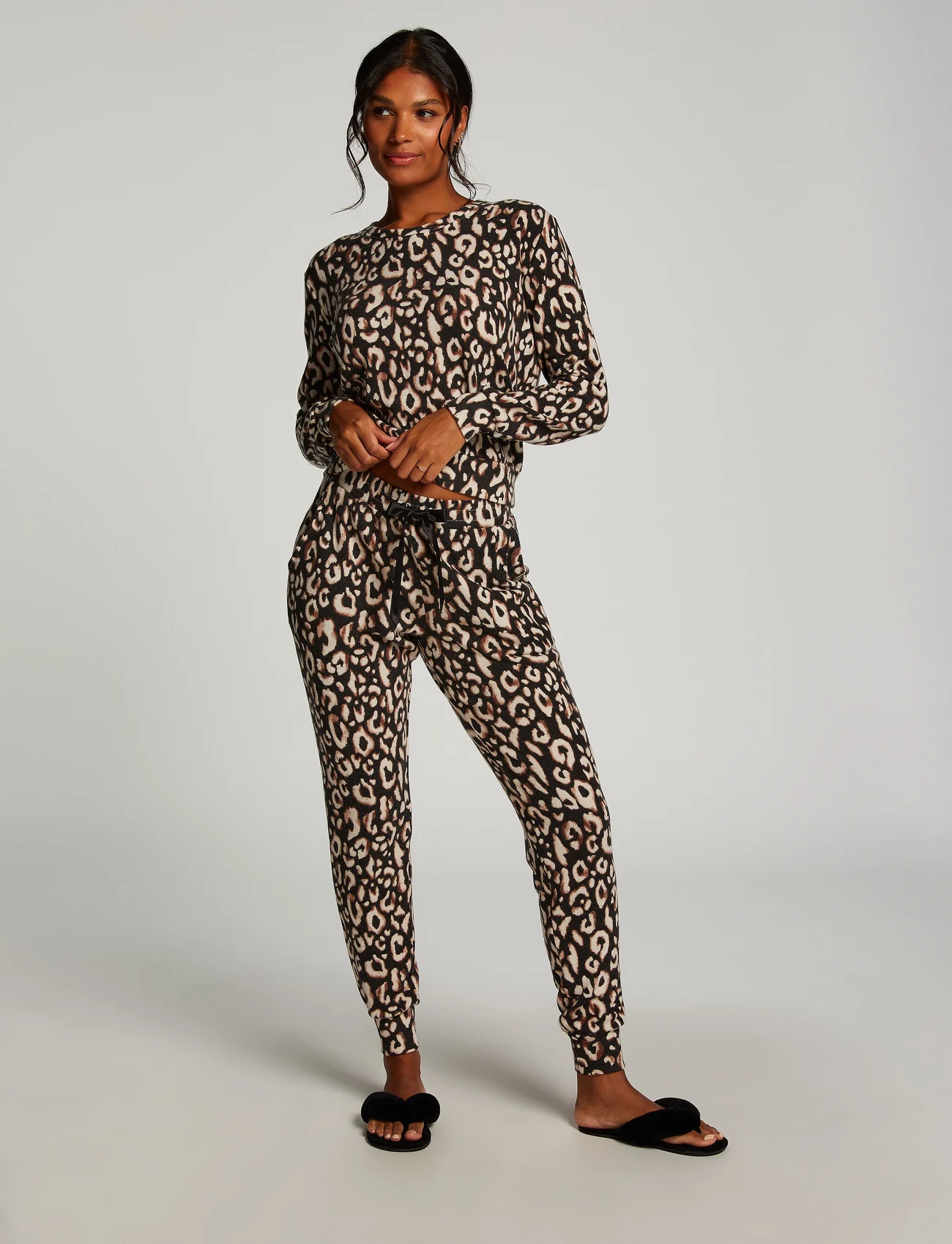Hunkemöller - Pant Brushed Jersey Leopard - spodnie od piżamy - black - 0
