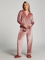 Hunkemöller - Jacket LS Shiny Velours Piping - lowest prices - rose brown - 4