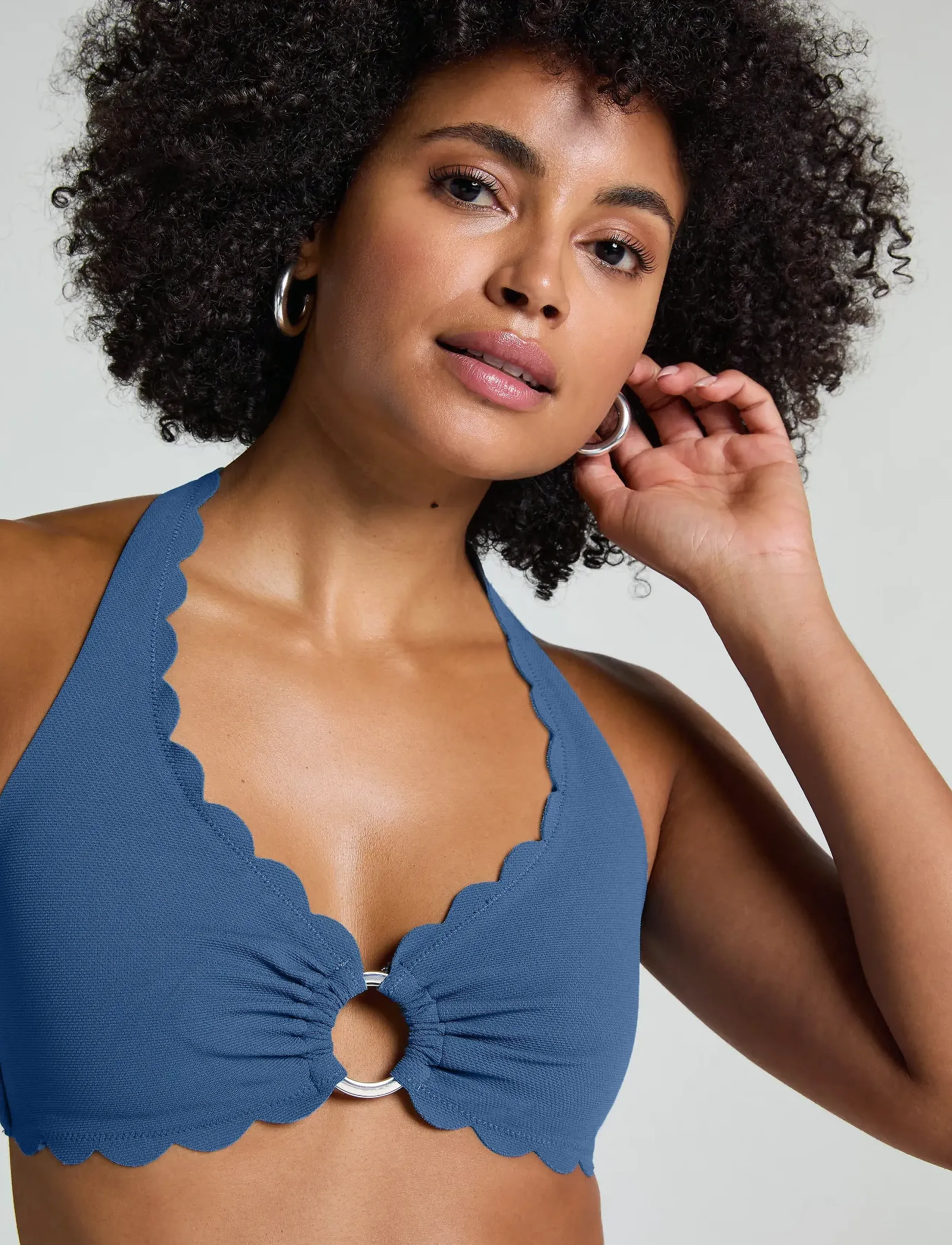 Hunkemöller - Scallop Halter Bikini Top - blue horizon - 0