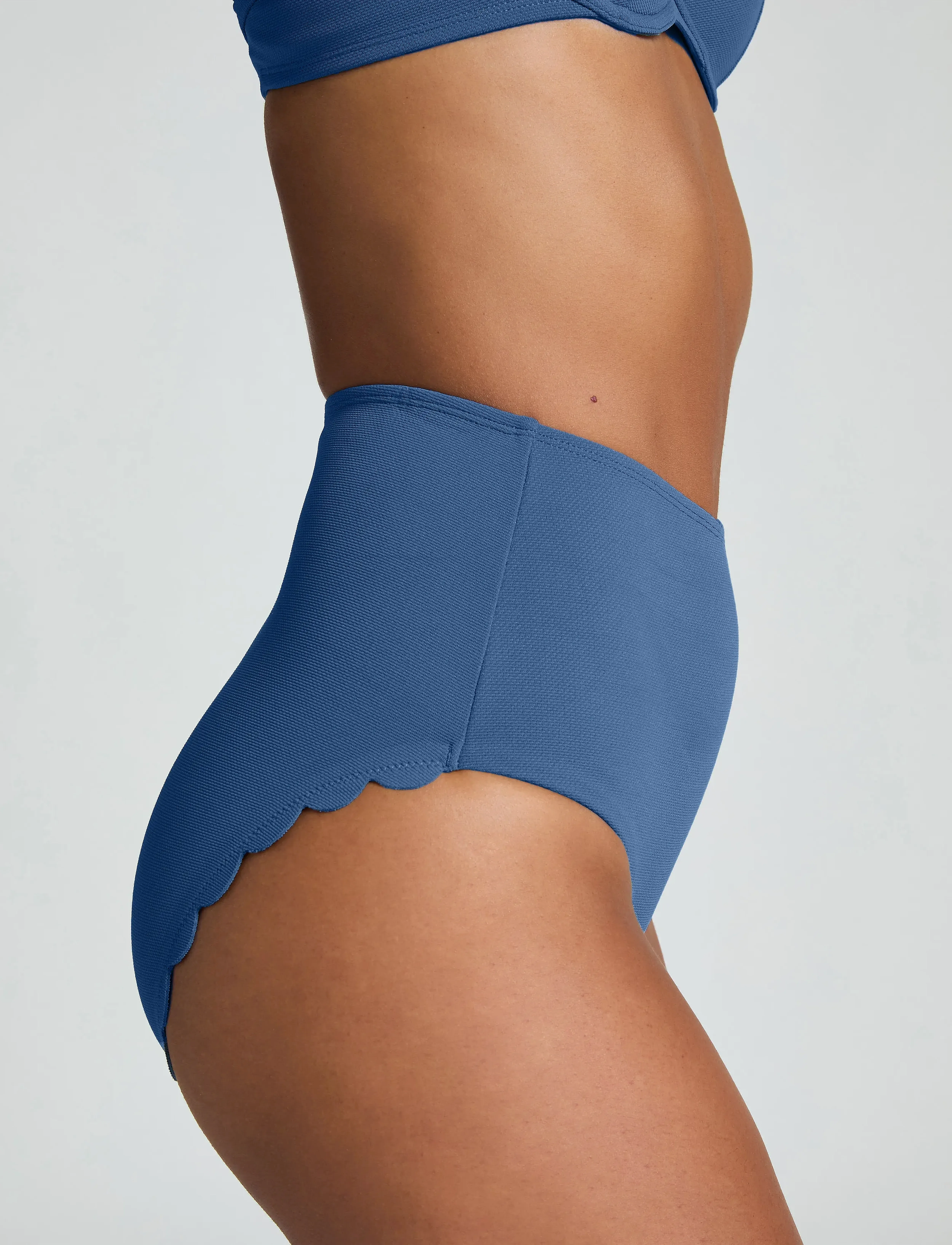 Hunkemöller - Scallop High Waist Rio Bikini Bottom - bikinitrosor med hög midja - blue horizon - 3