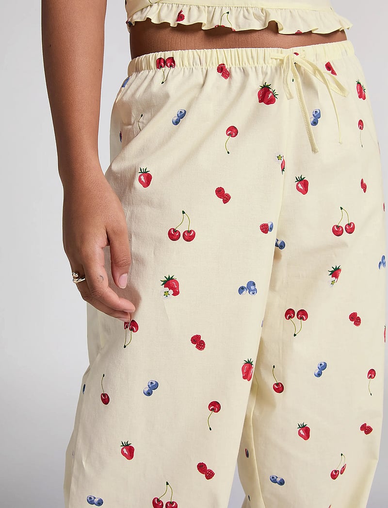 Hunkemöller - PANT WOVEN FRUIT - pyjamahose - hkm yellow - 3