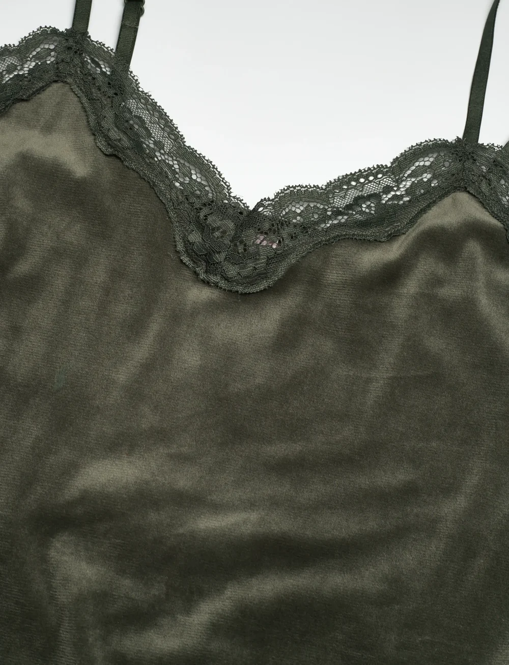 Hunkemöller - CAMI VELOURS SCALLOP LACE - overdele - climbing ivy - 2