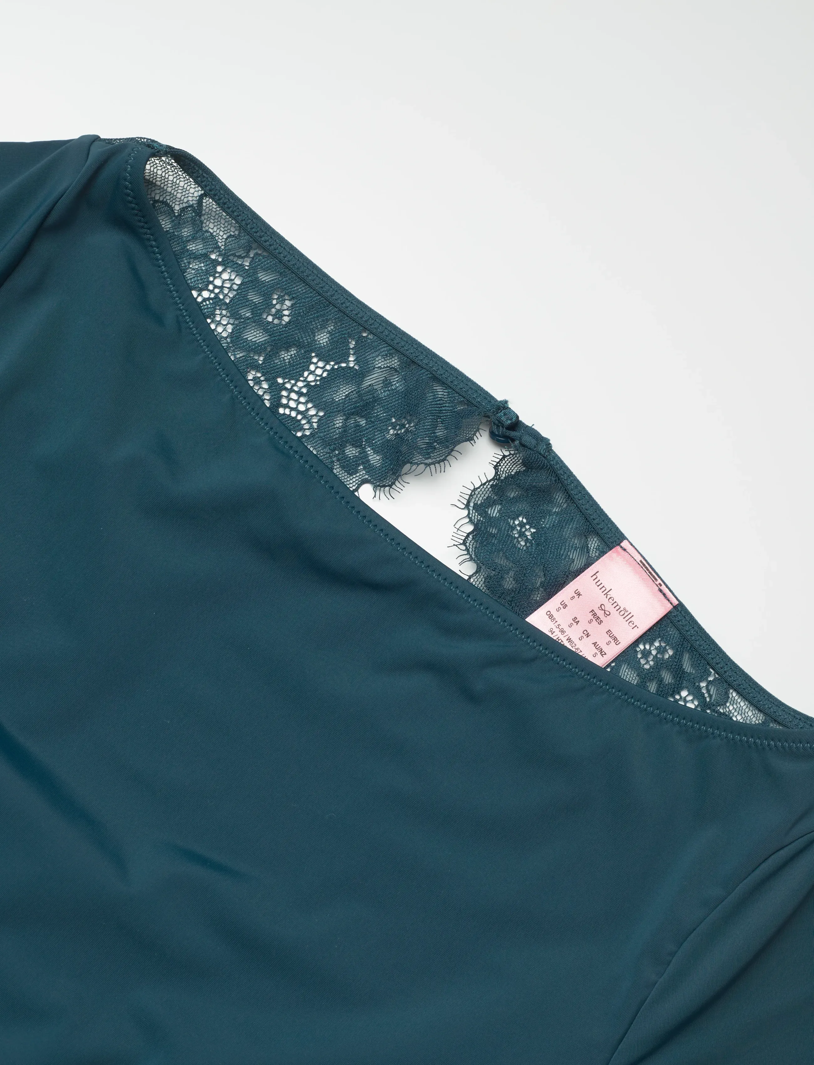Hunkemöller - Becky Body - særlige begivenheder - reflecting pond - 2