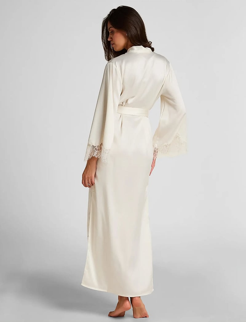 Hunkemöller - Kimono Long Satin Lace Valerie - kimonos - gardenia - 4