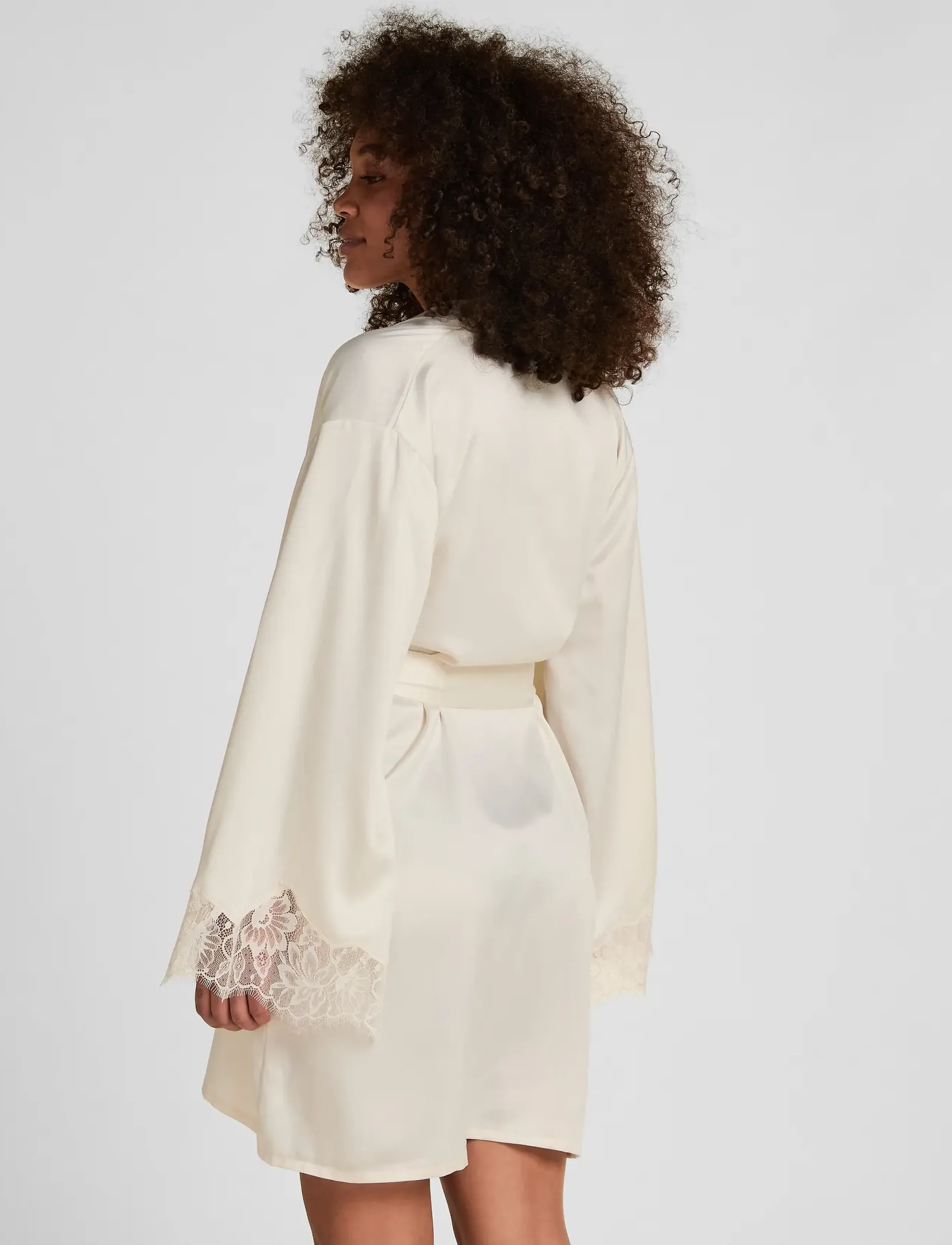 Hunkemöller - KIMONO SATIN LACE VALERIE - kimonos - gardenia - 4