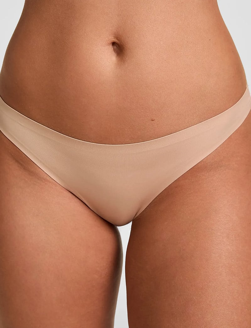 Hunkemöller - Ultimate Comfort String R - Õmblusteta aluspüksid - rugby tan - 3