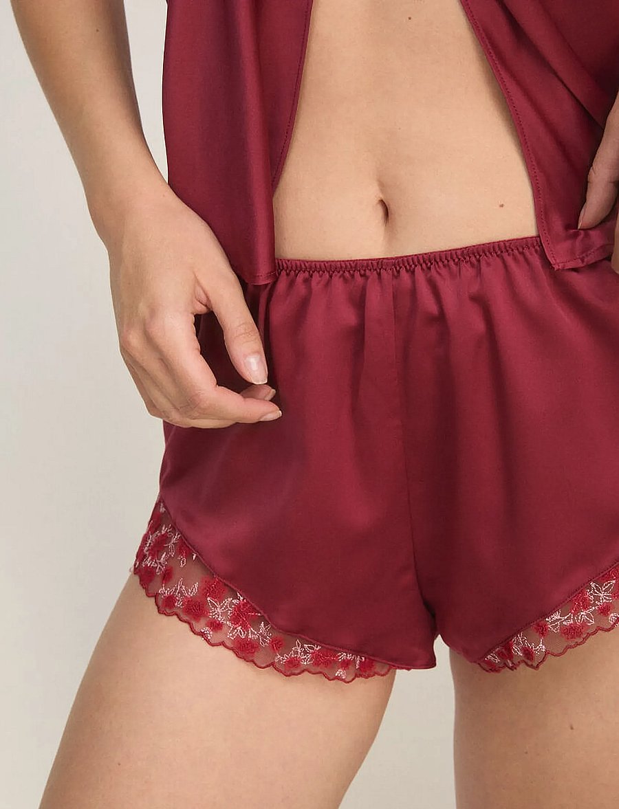 Hunkemöller - SHORT SATIN EMBR CHLOE - pyjamasshorts - cabernet - 3