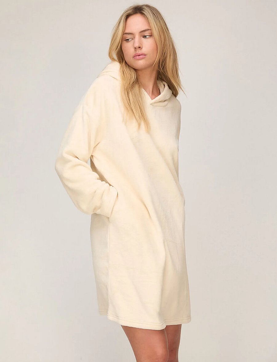 Hunkemöller - PONCHO FLUFFY FLEECE HOOD - korte kjoler - gardenia - 0