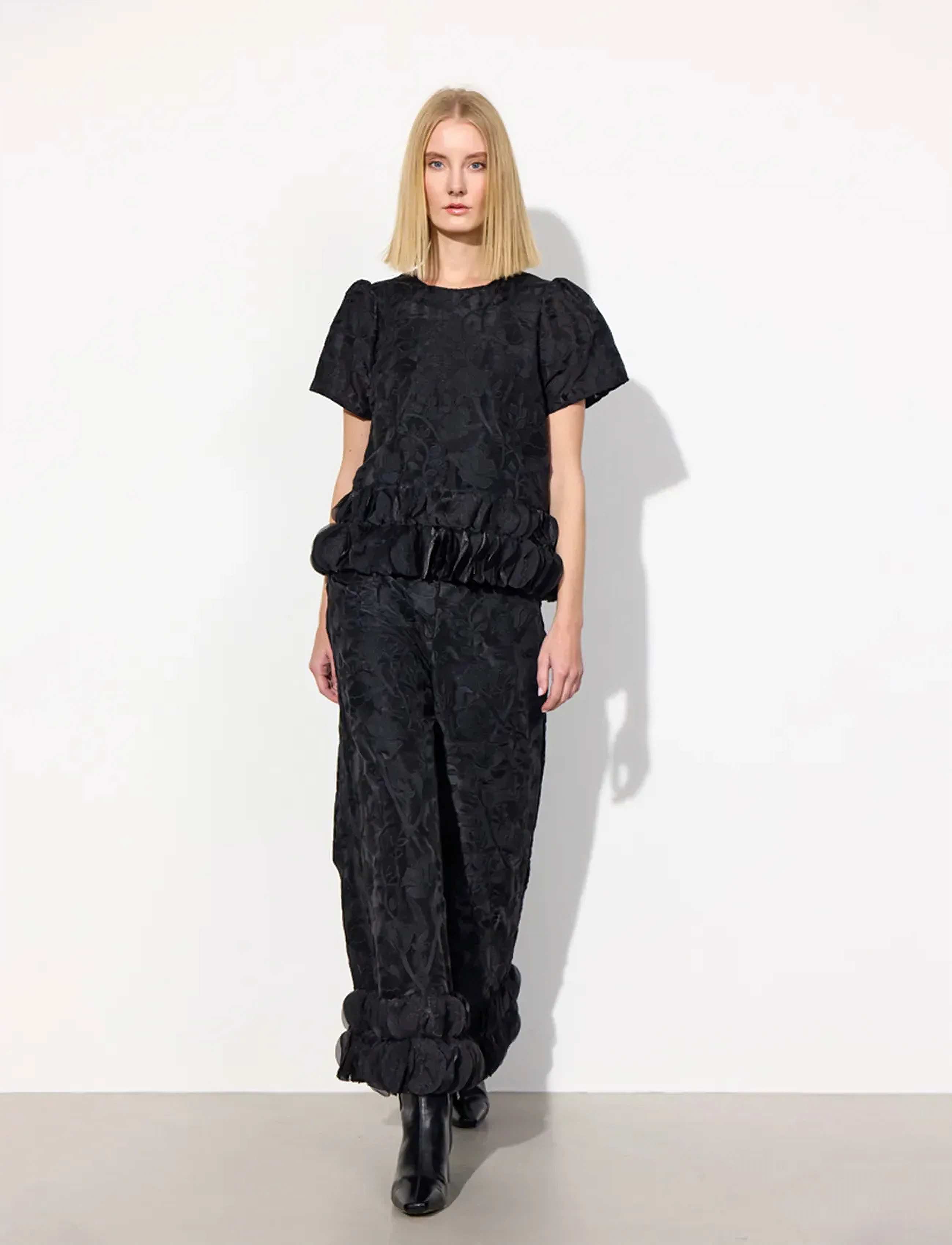 Hunkøn - Aiko Trousers - spodnie szerokie - black - 4