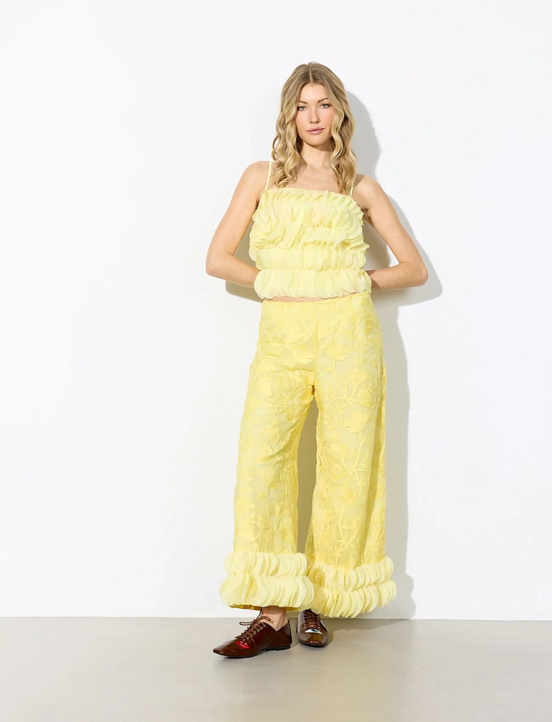 Hunkøn - Aiko Trousers - bukser med brede ben - yellow - 3