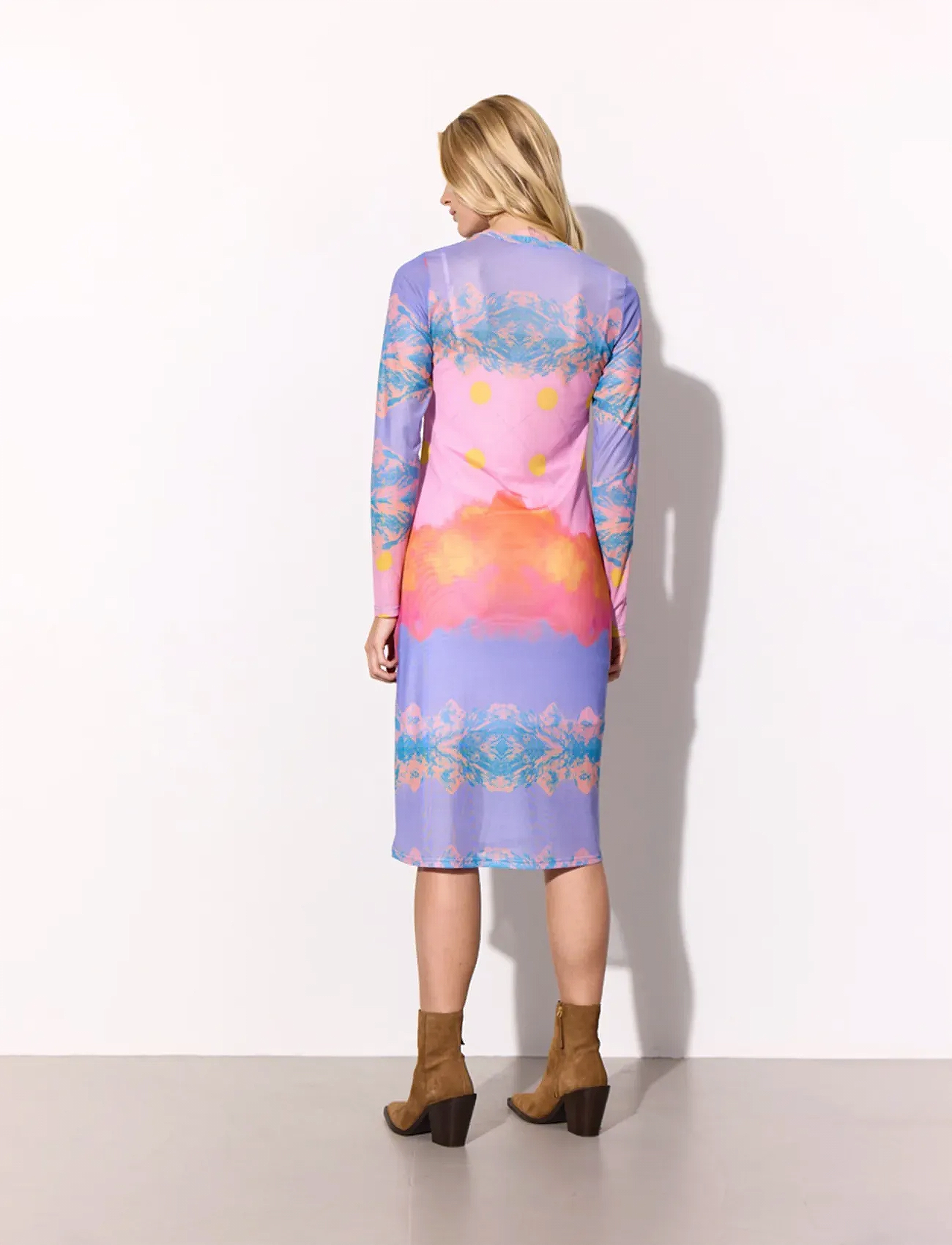 Hunkøn - Devon Mesh Dress - sommerkjoler - horizon art print - 4