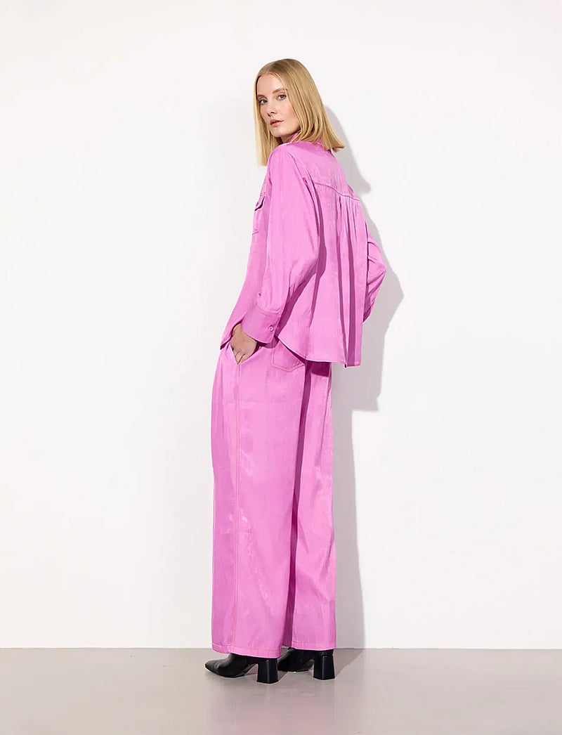 Hunkøn - Andy Trousers - bukser med brede ben - pink - 5