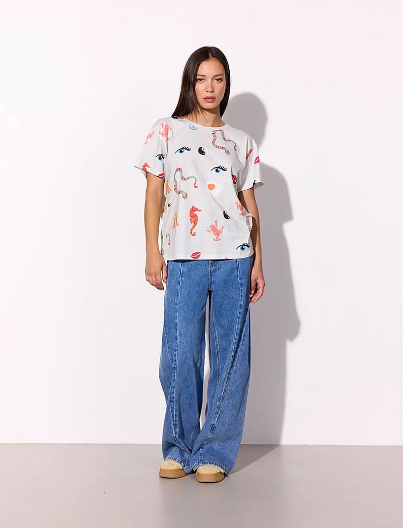 Hunkøn - Trippy T-shirt - t-shirts - trippy tales art print - 3