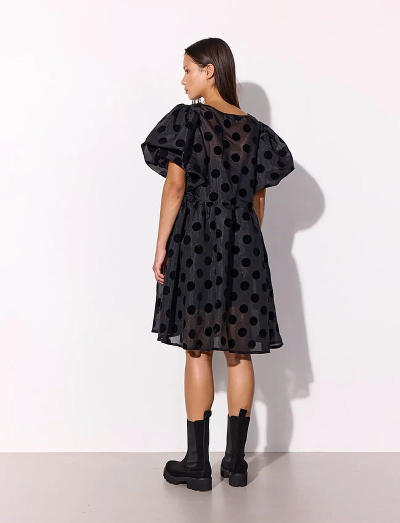 Hunkøn Bobby Dress (HUK25637) Midi dresses - Main Image