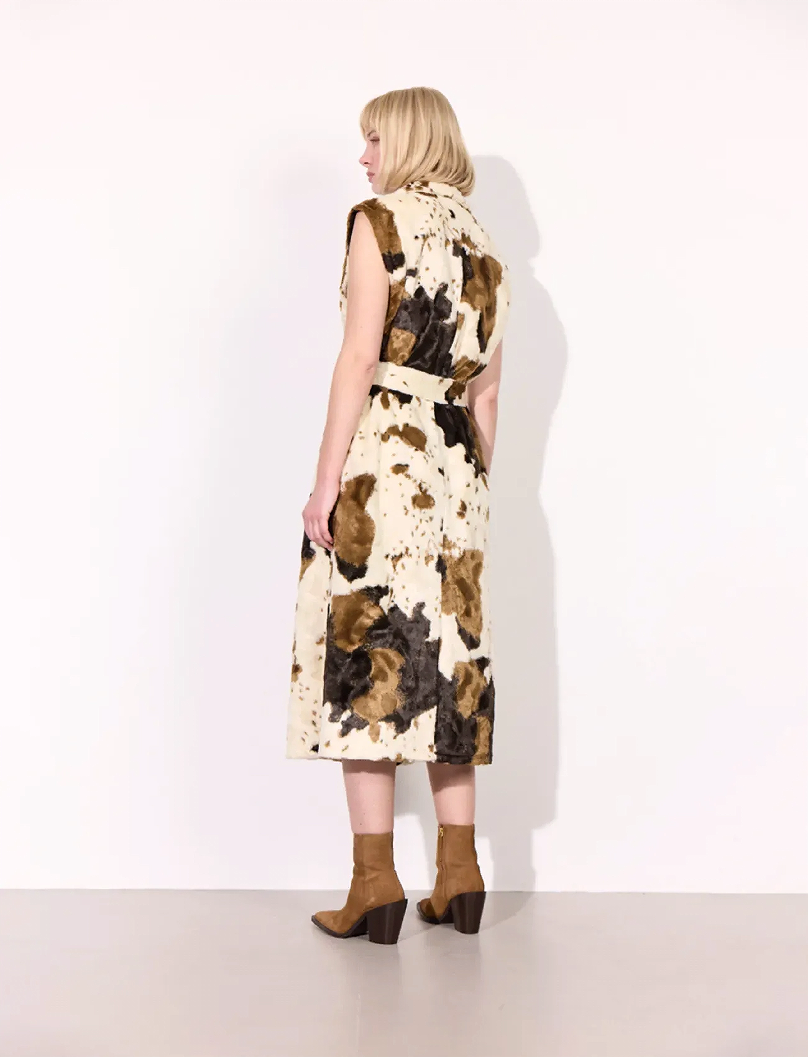Hunkøn - Valentina Vest - mākslīgā kažokāda - cow - 5