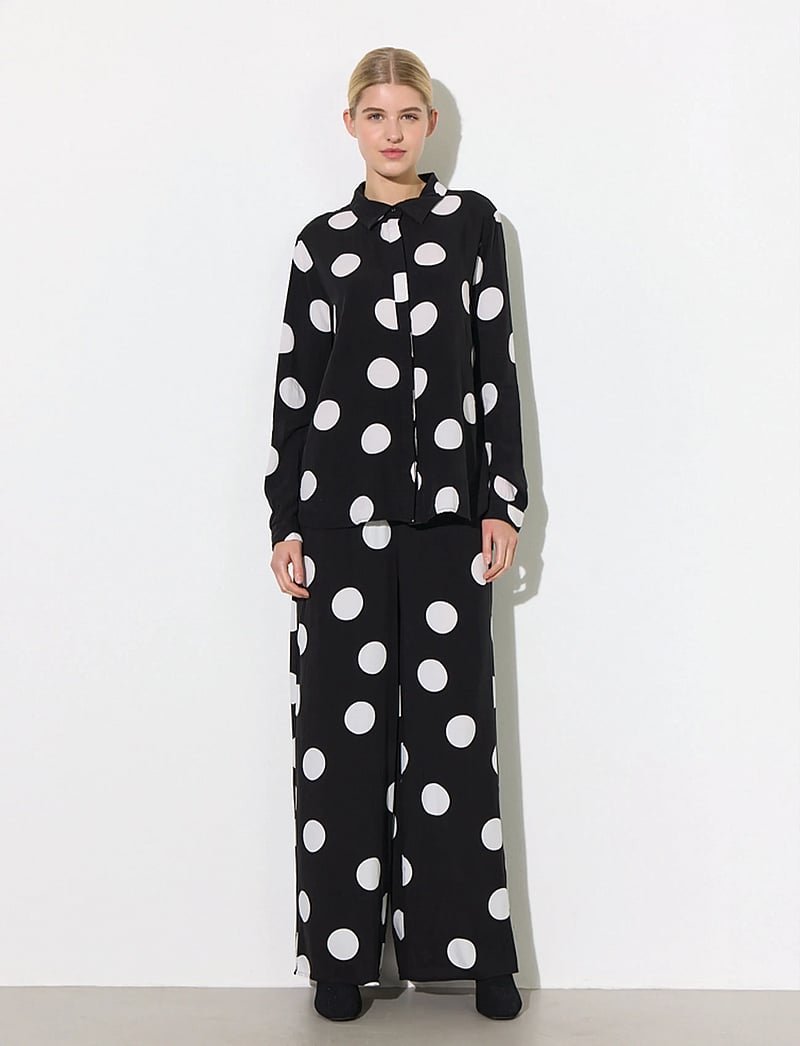 Hunkøn - Vicky Shirt - långärmade skjortor - big dots - 2