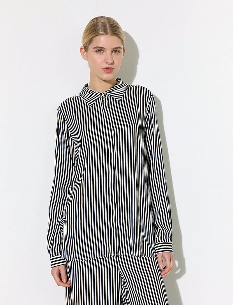 Hunkøn - Vicky Shirt - langærmede skjorter - black striped - 0