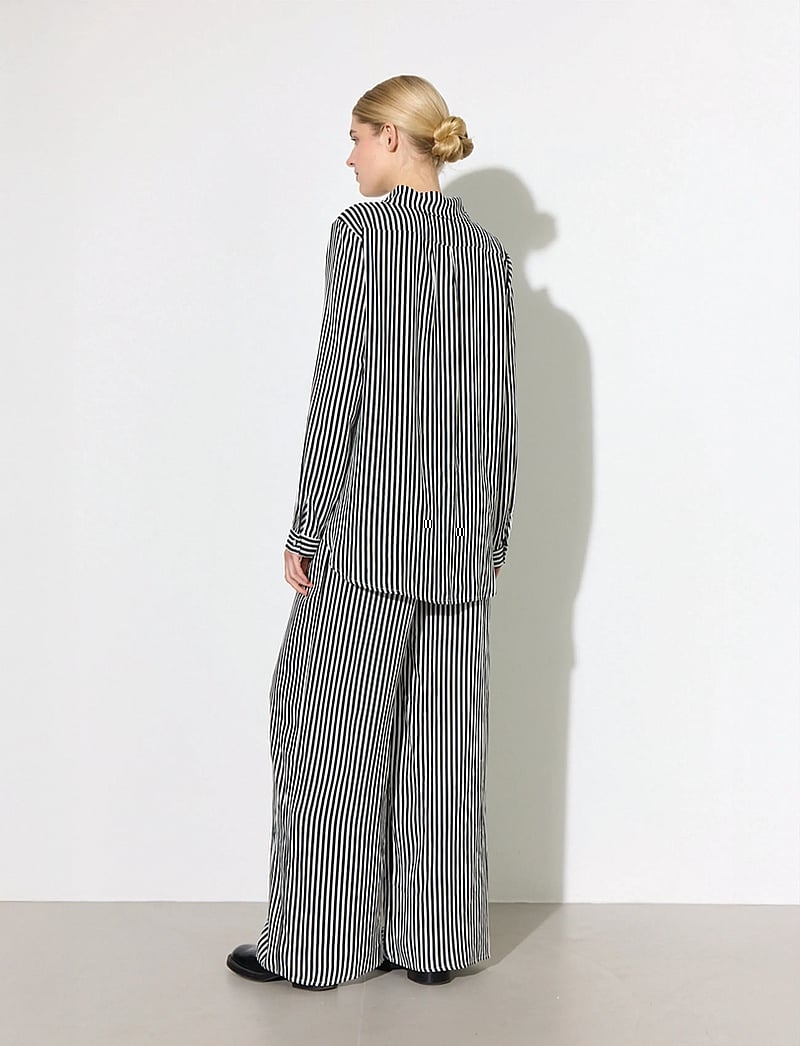 Hunkøn - Vicky Shirt - langærmede skjorter - black striped - 3