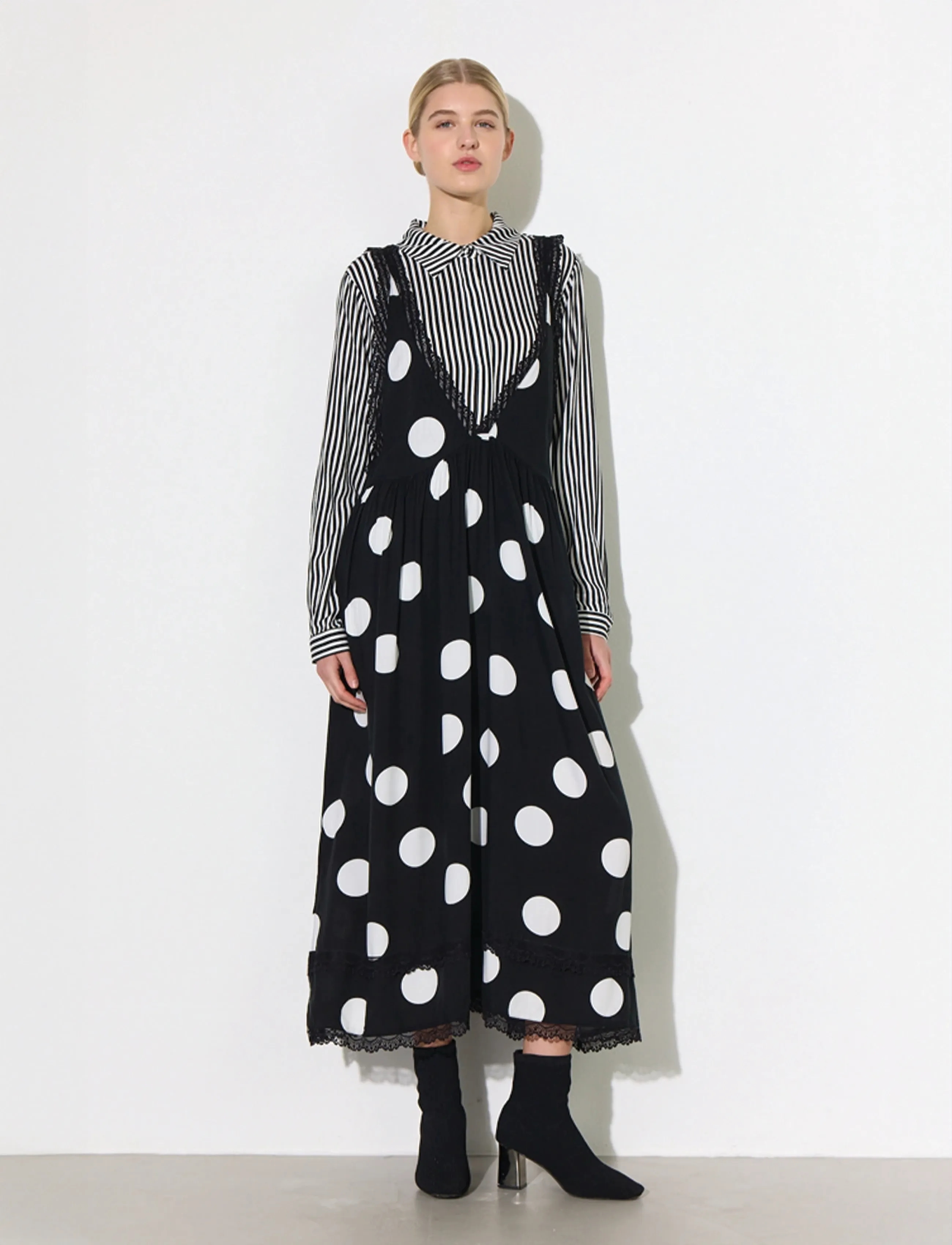 Hunkøn Vicky Dress - Kleidung - BIG DOTS / black