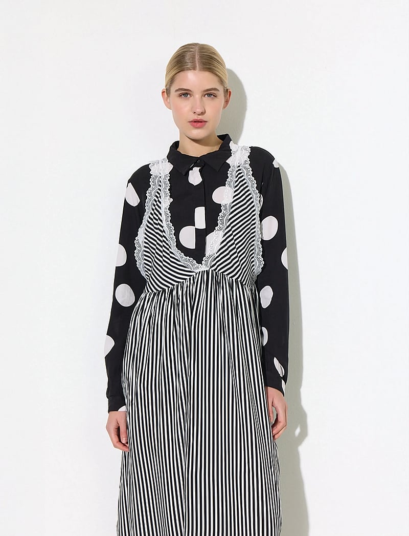 Hunkøn - Vicky Dress - maxi kjoler - black striped - 3