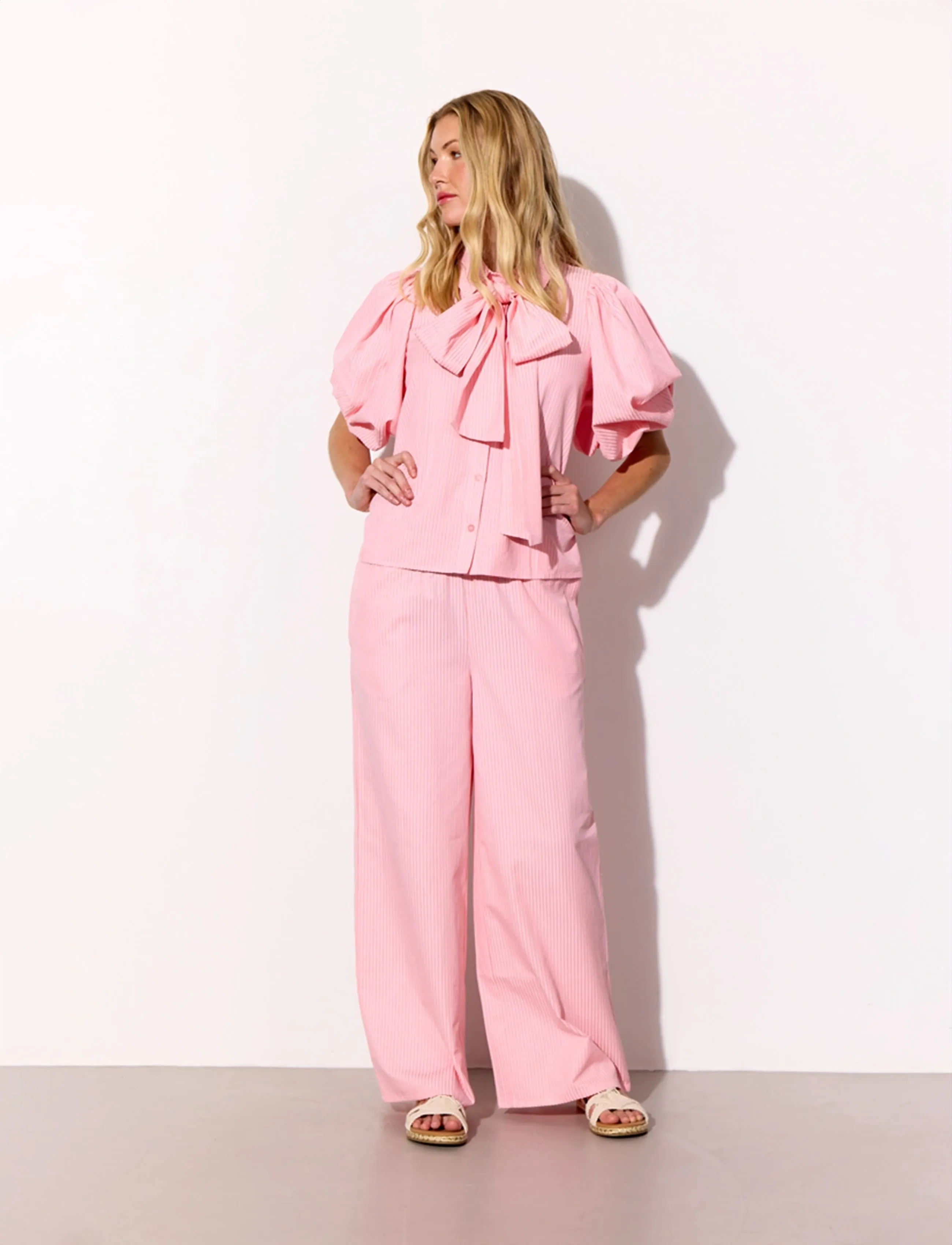 Hunkøn Gudrun Trousers cargobyxor dam – bild 3