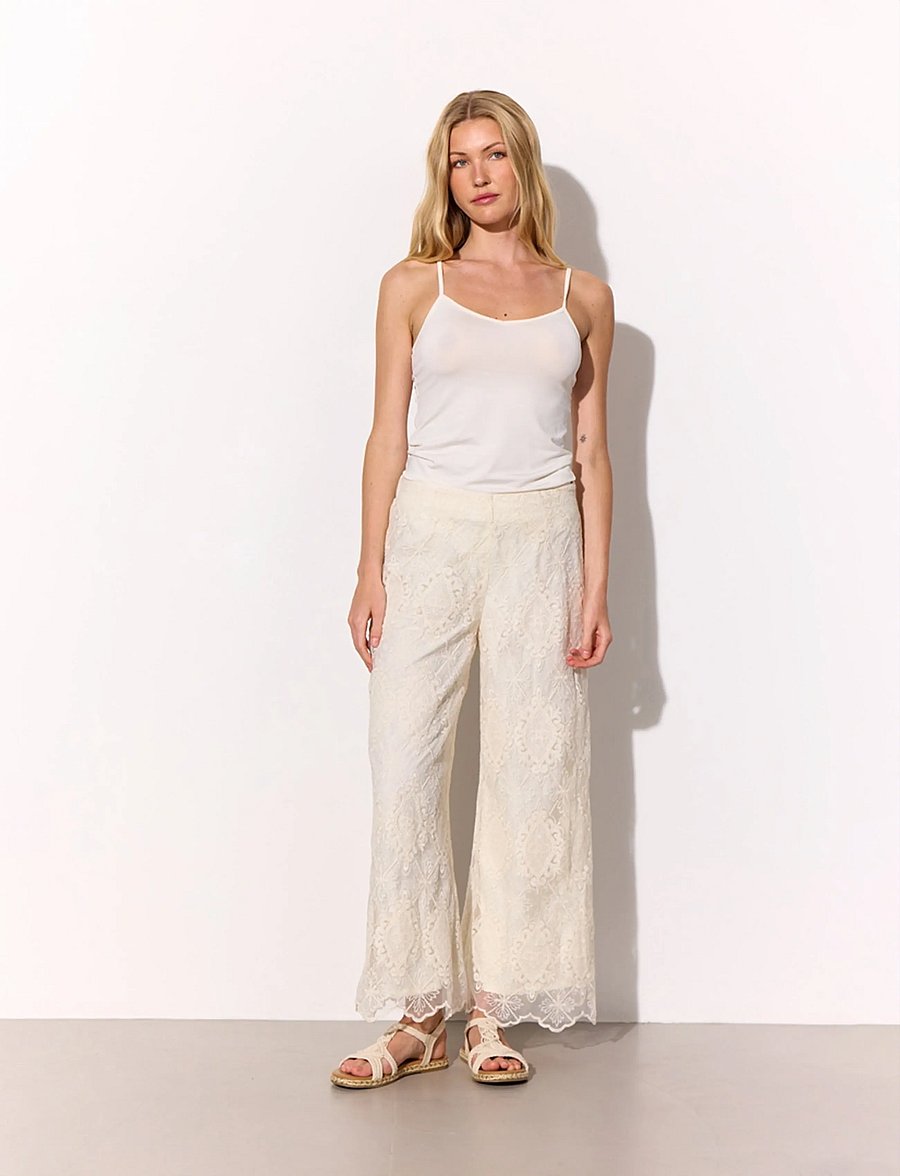 Hunkøn - Lulu Lace Trousers - laia säärega püksid - cream lace - 3