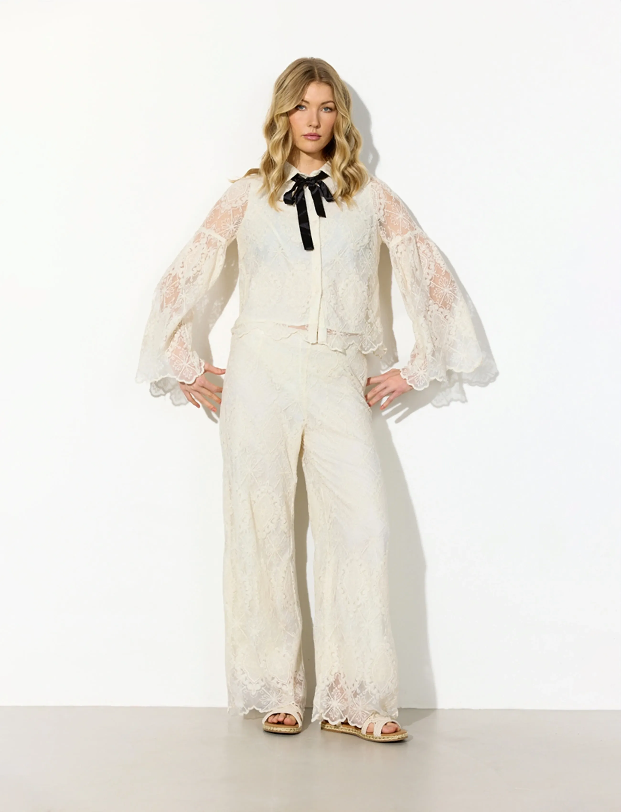 Hunkøn Lulu Lace Trousers cargobyxor dam – bild 4