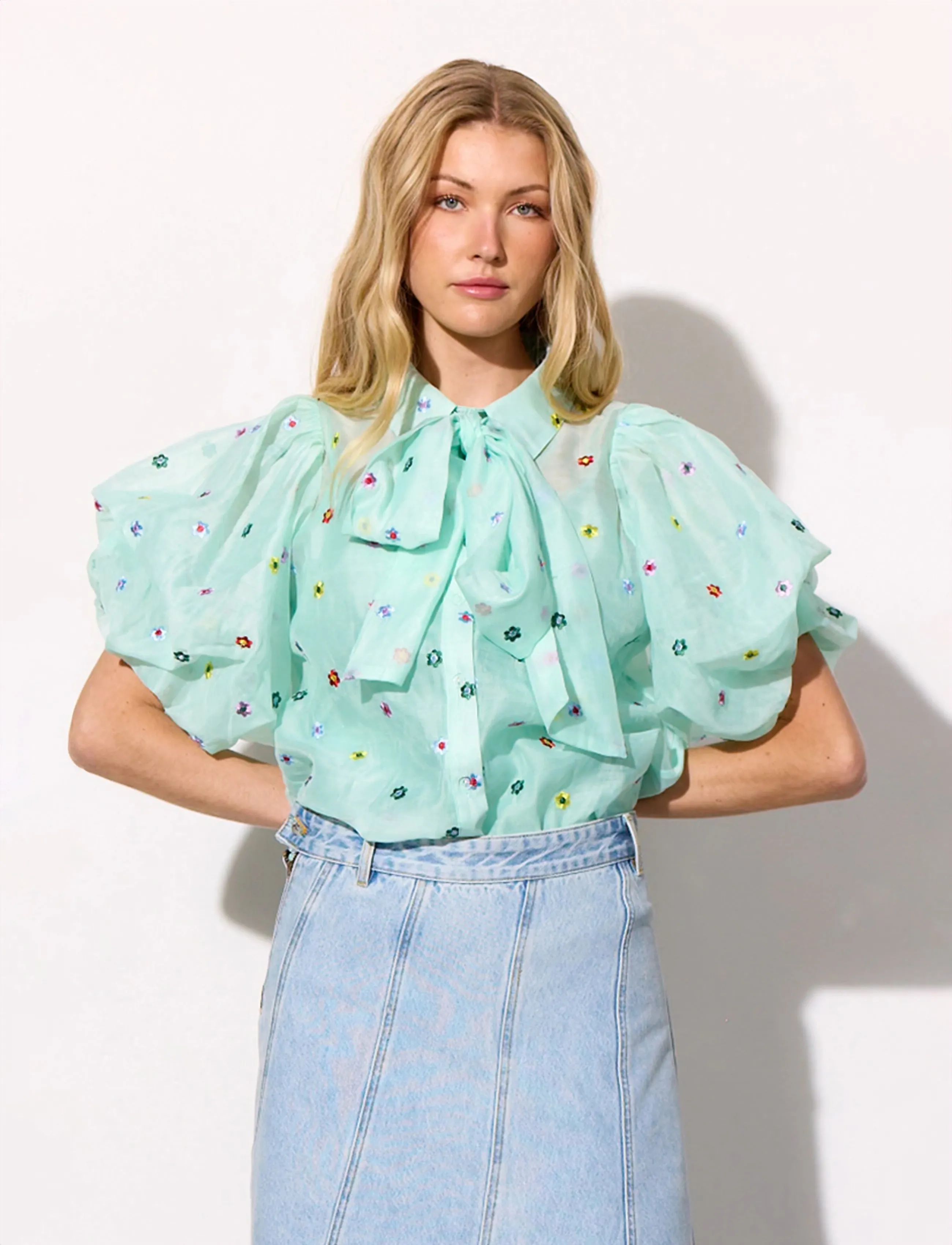 Hunkøn Lucia Shirt, Kvinder, Broderet Sløjfe Bluse, Grøn, Str: S