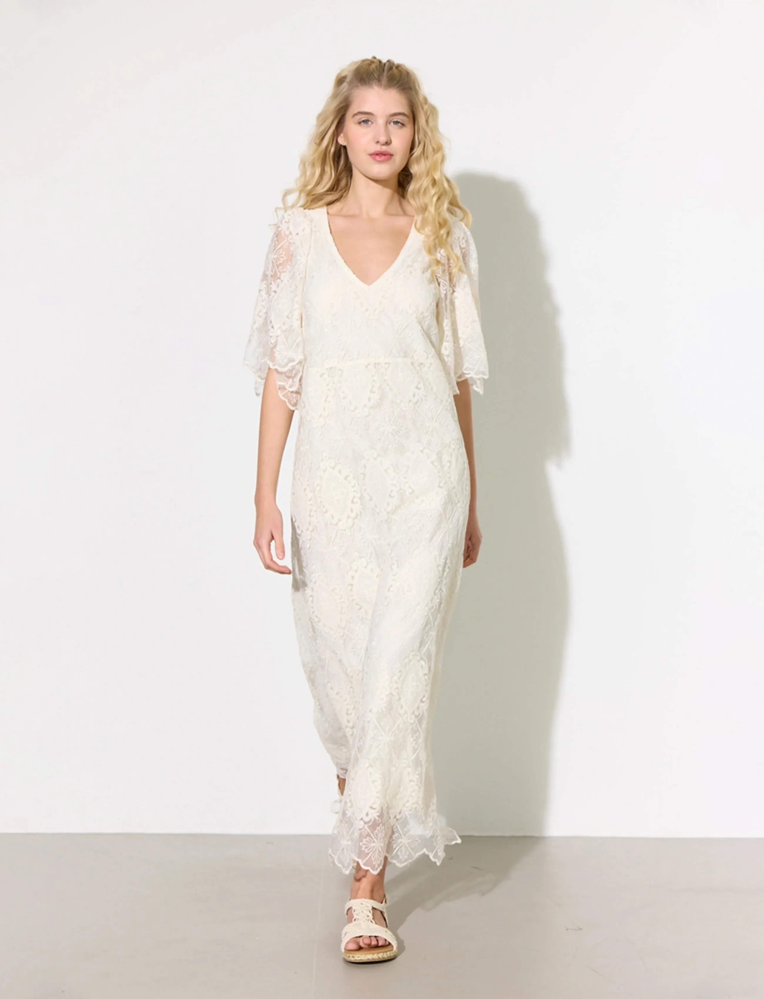 white lace dress lulu White Lace Shift Dress | Womens | X-Small | 100% Polyester