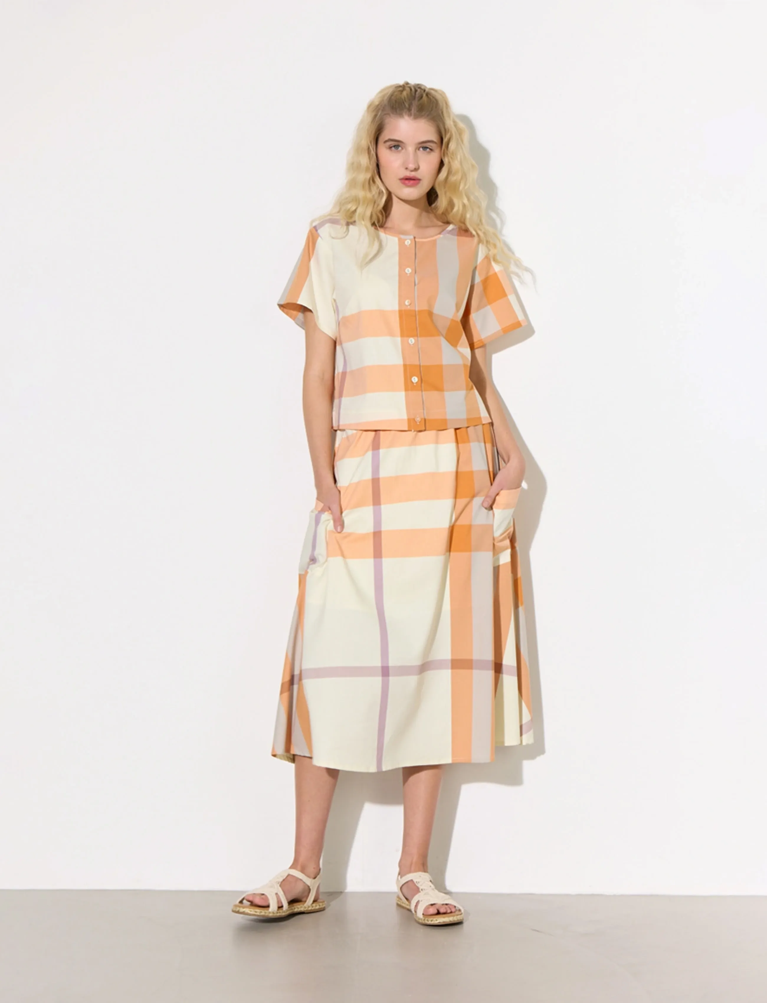 Hunkøn - Frankie Skirt - midi-röcke - orange checked - 3
